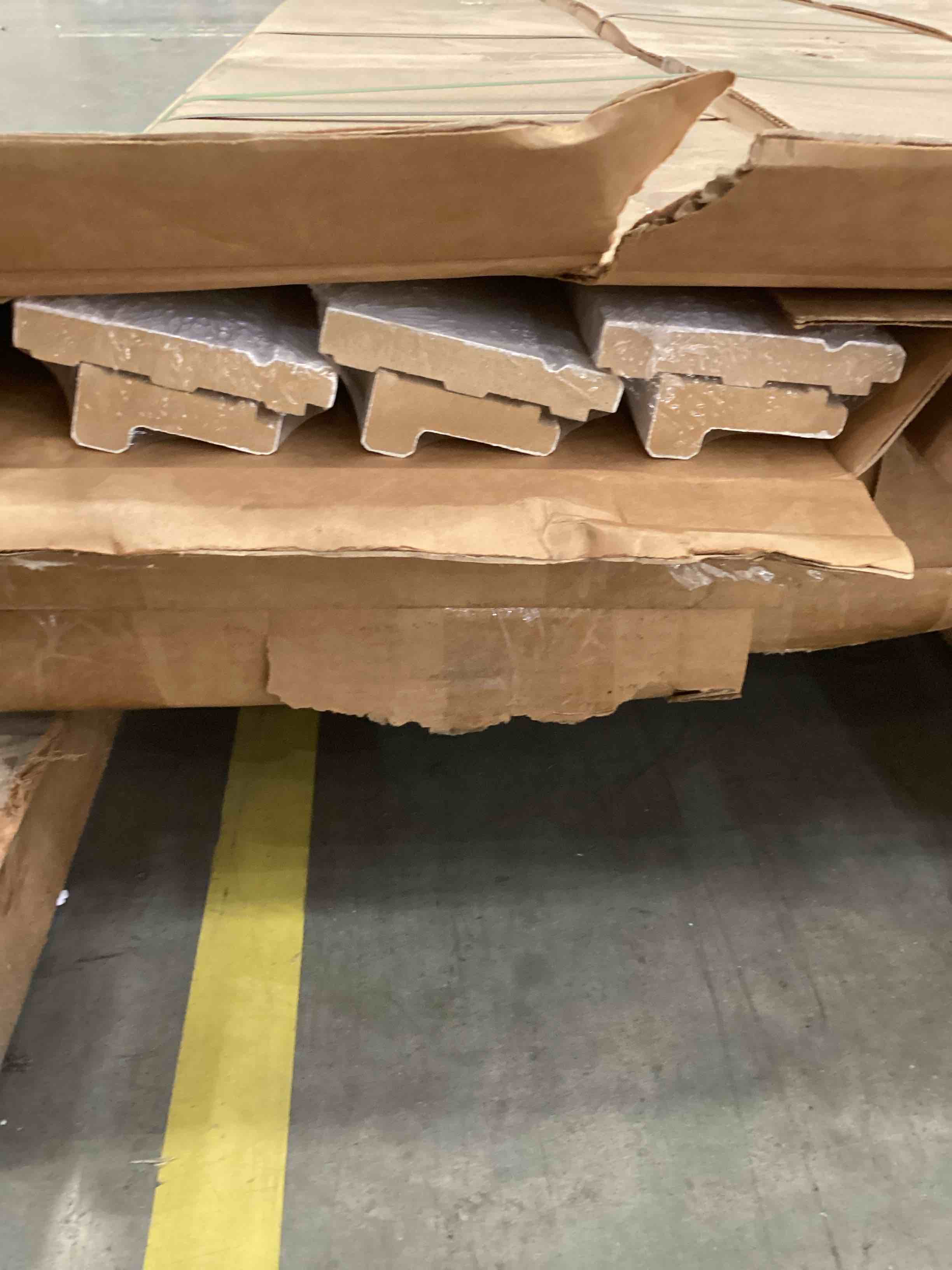 https://s3.amazonaws.com/lotting-images-prod/bidfta/PNK2480756_1752597543947.jpeg