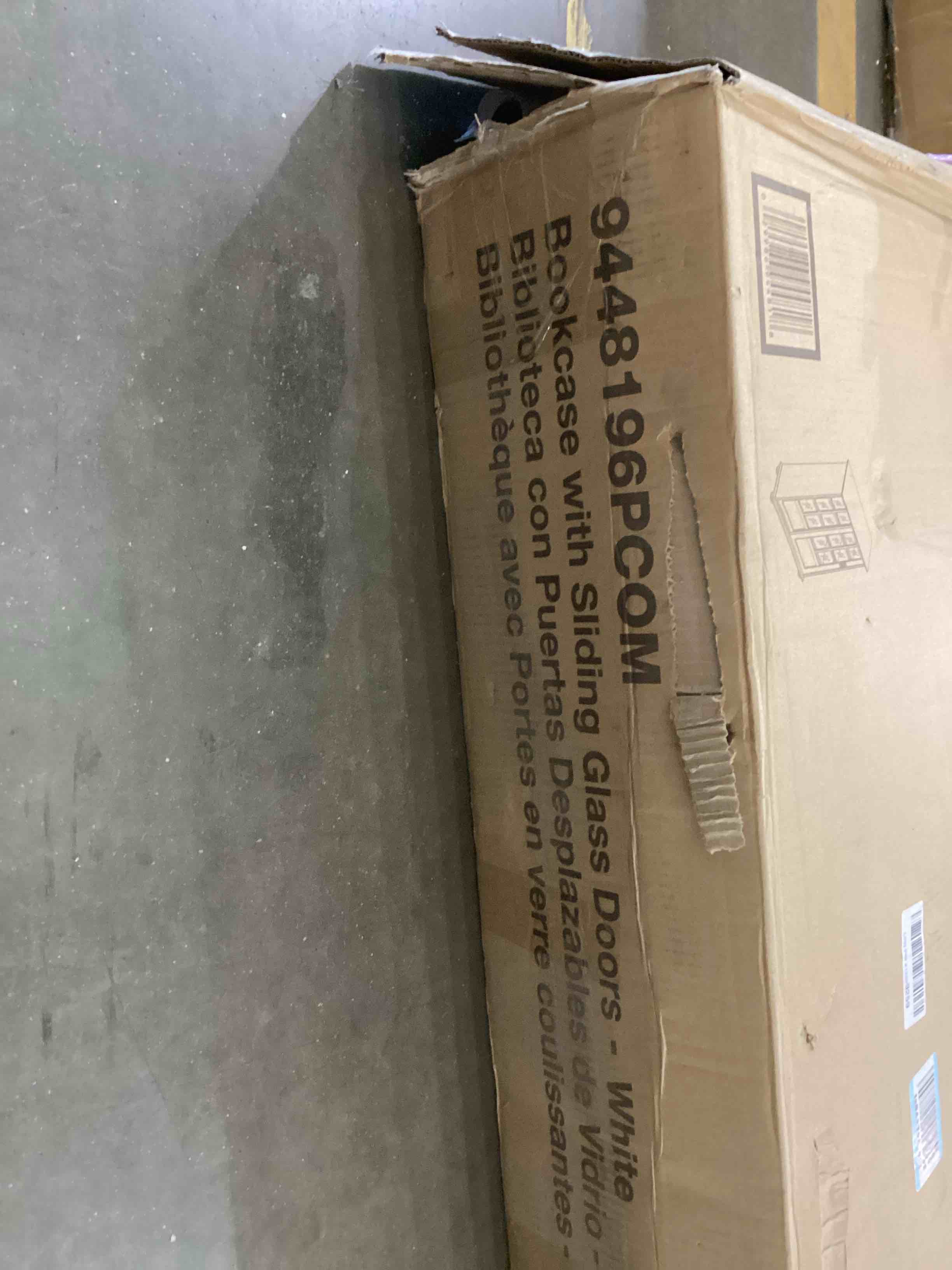 https://s3.amazonaws.com/lotting-images-prod/bidfta/PNK2480980_1753447738840.jpeg