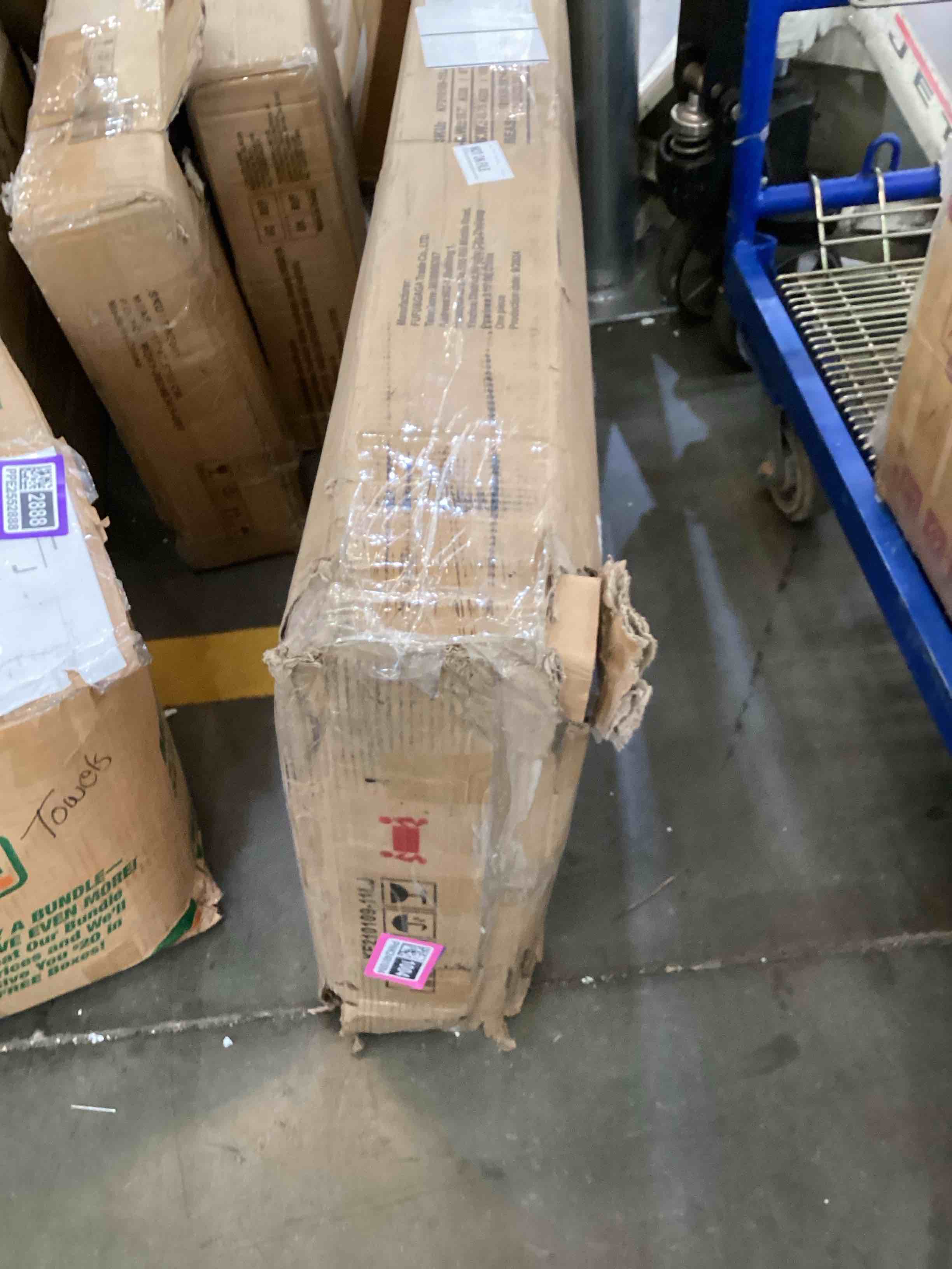 https://s3.amazonaws.com/lotting-images-prod/bidfta/PNK2481004_1753804095992.jpeg