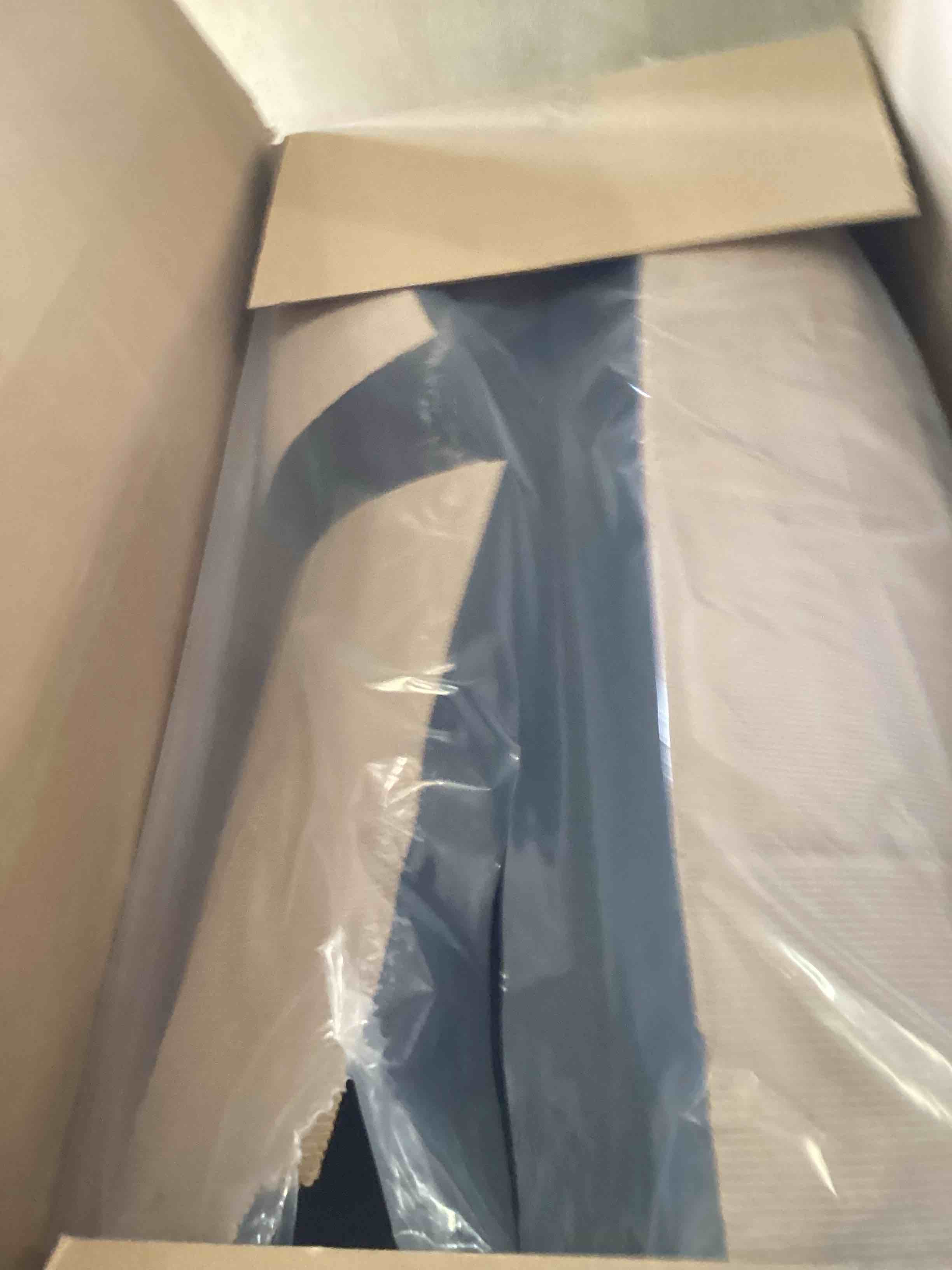 https://s3.amazonaws.com/lotting-images-prod/bidfta/PNK2481084_1754332765657.jpeg