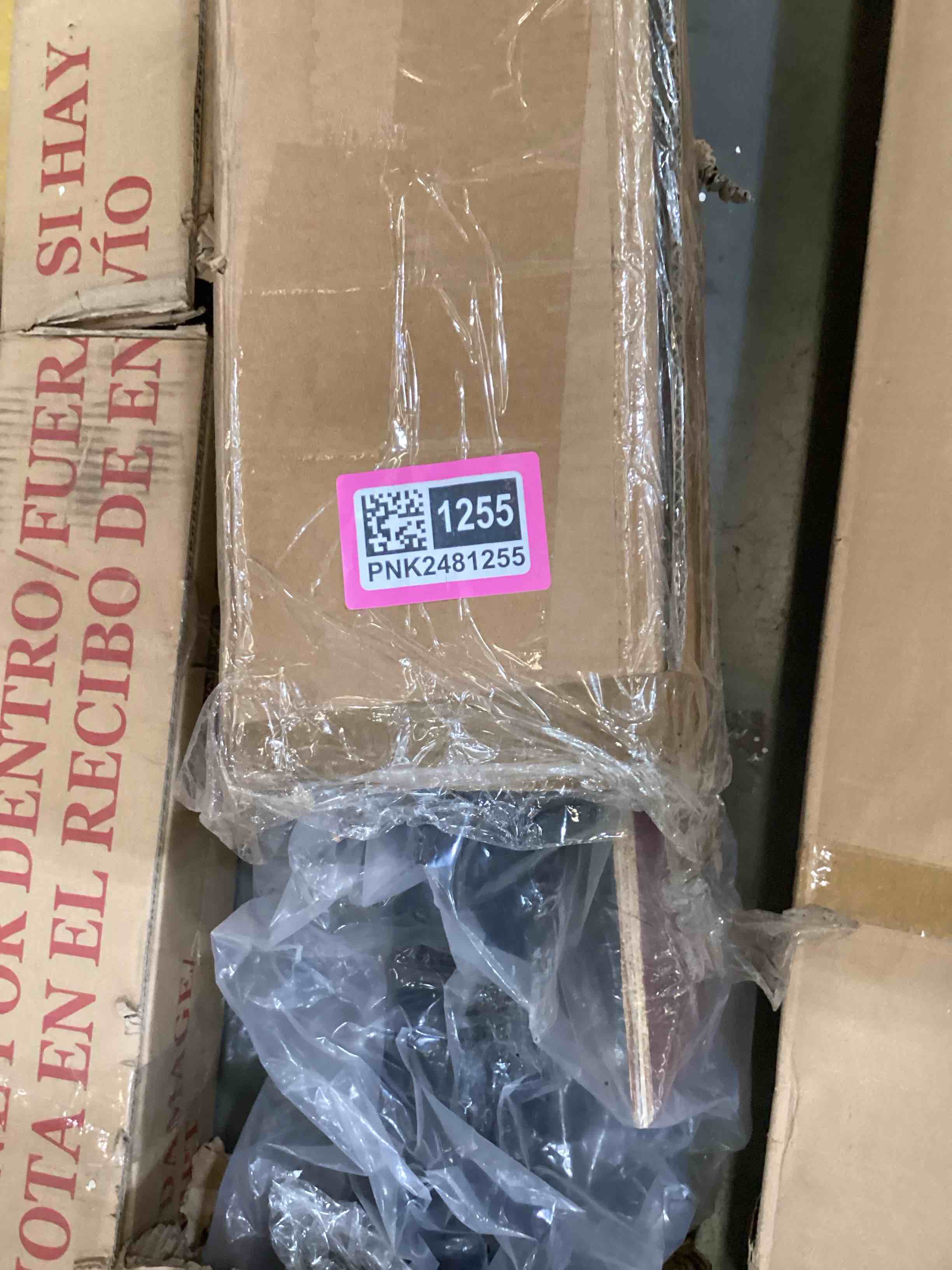 https://s3.amazonaws.com/lotting-images-prod/bidfta/PNK2481255_1755527200135.jpeg
