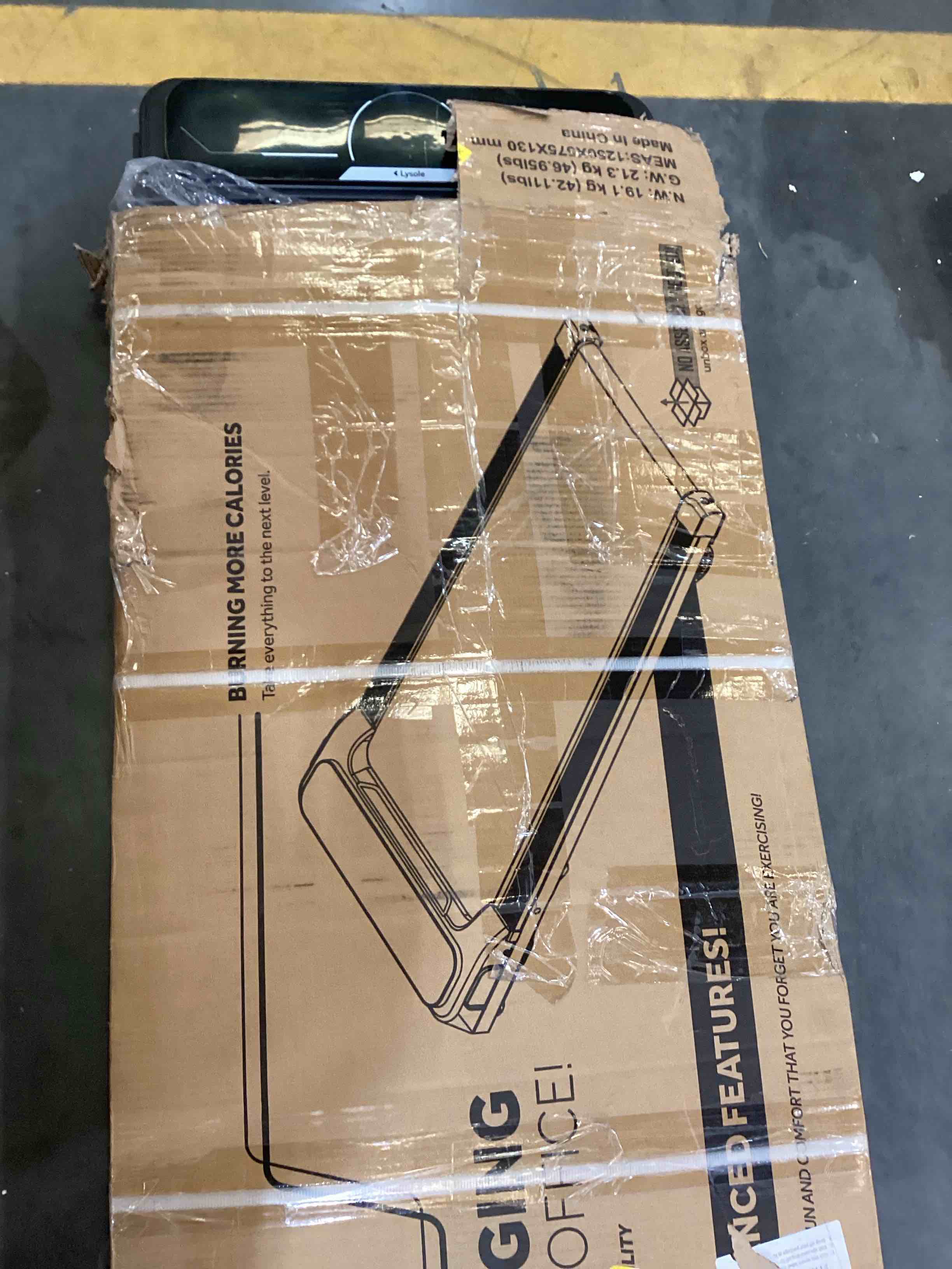 https://s3.amazonaws.com/lotting-images-prod/bidfta/PNK2481258_1755530677878.jpeg