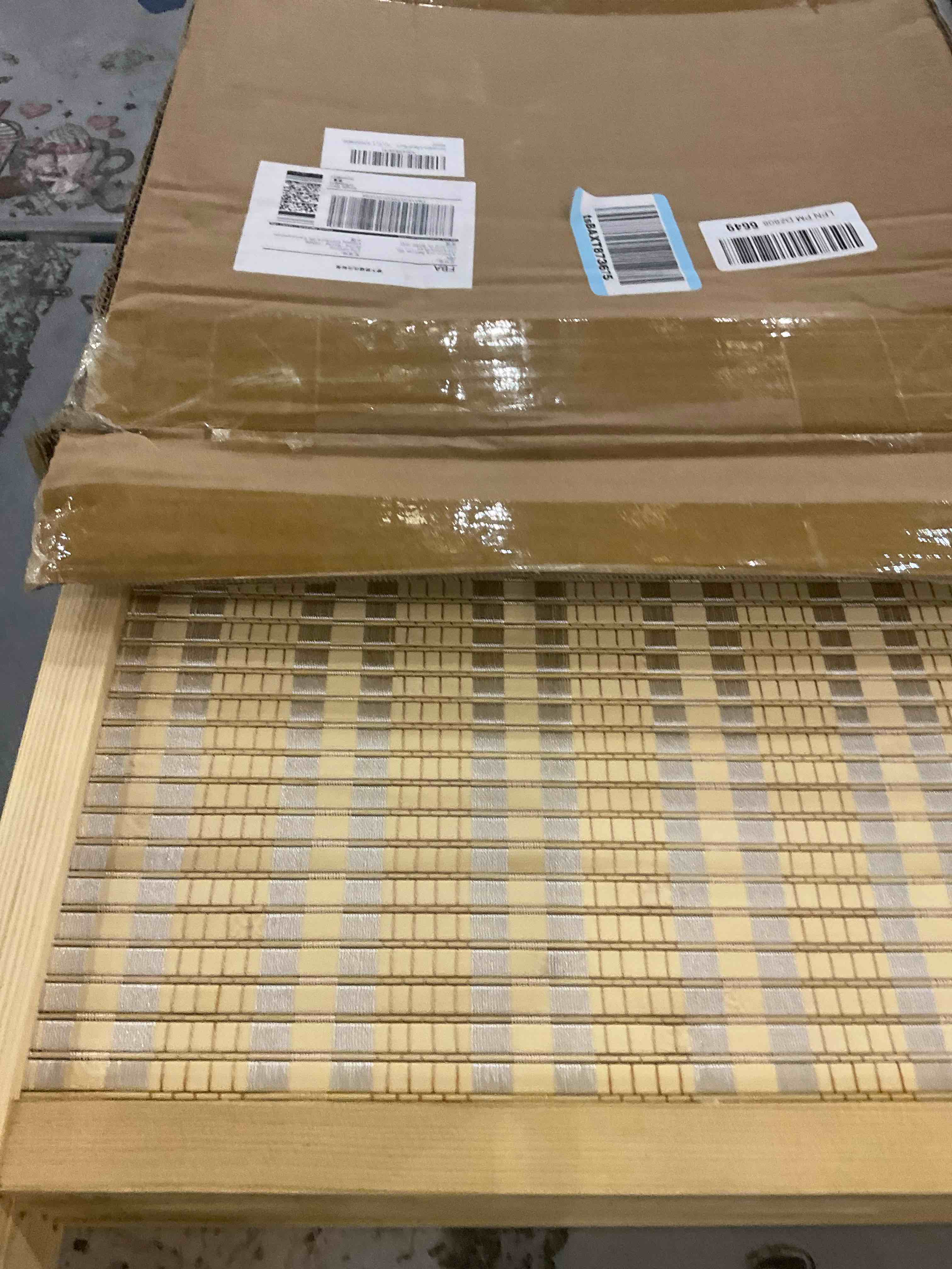 https://s3.amazonaws.com/lotting-images-prod/bidfta/PNK2482389_1751545392021.jpeg