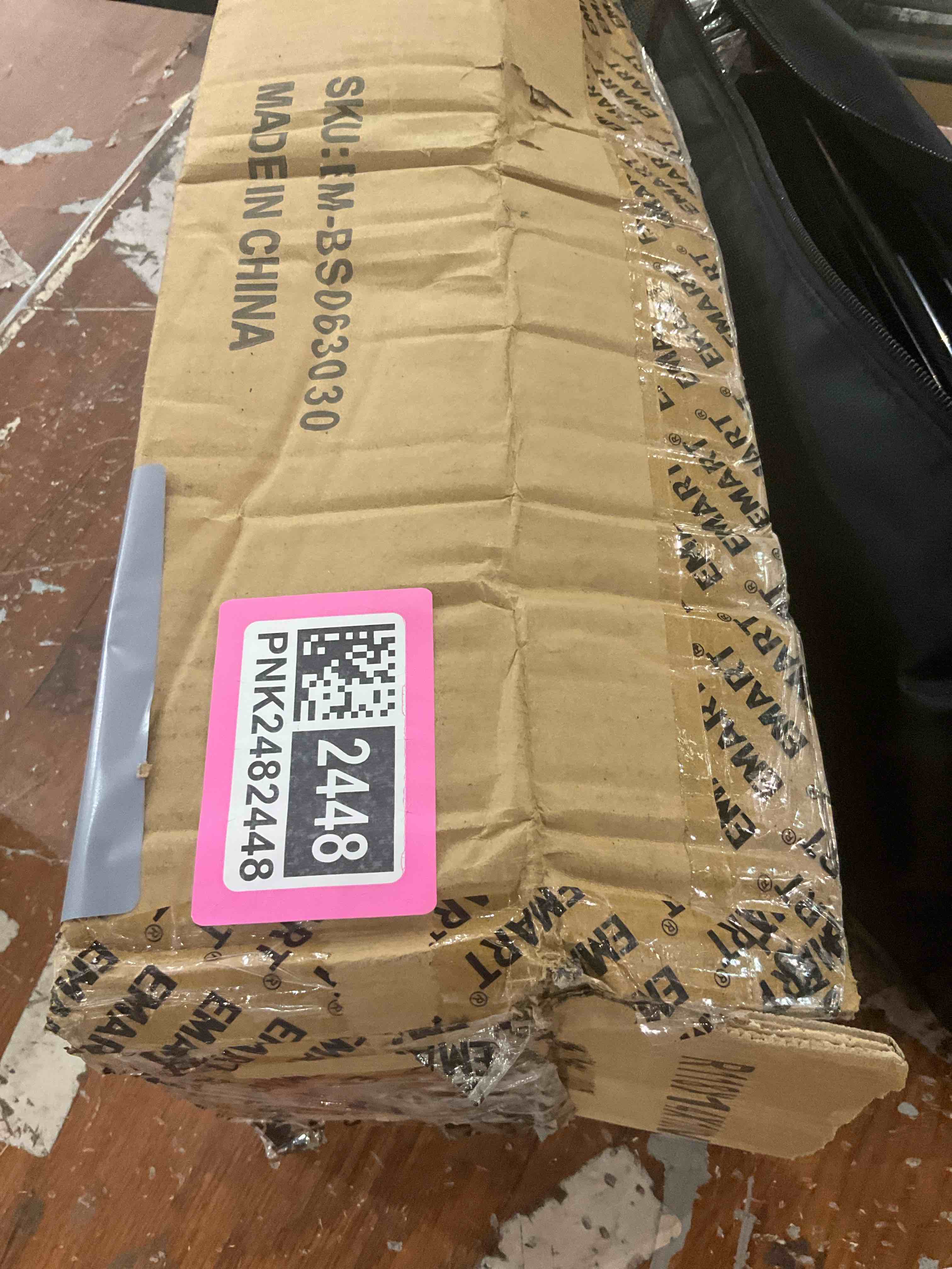 https://s3.amazonaws.com/lotting-images-prod/bidfta/PNK2482448_1751544361138.jpeg