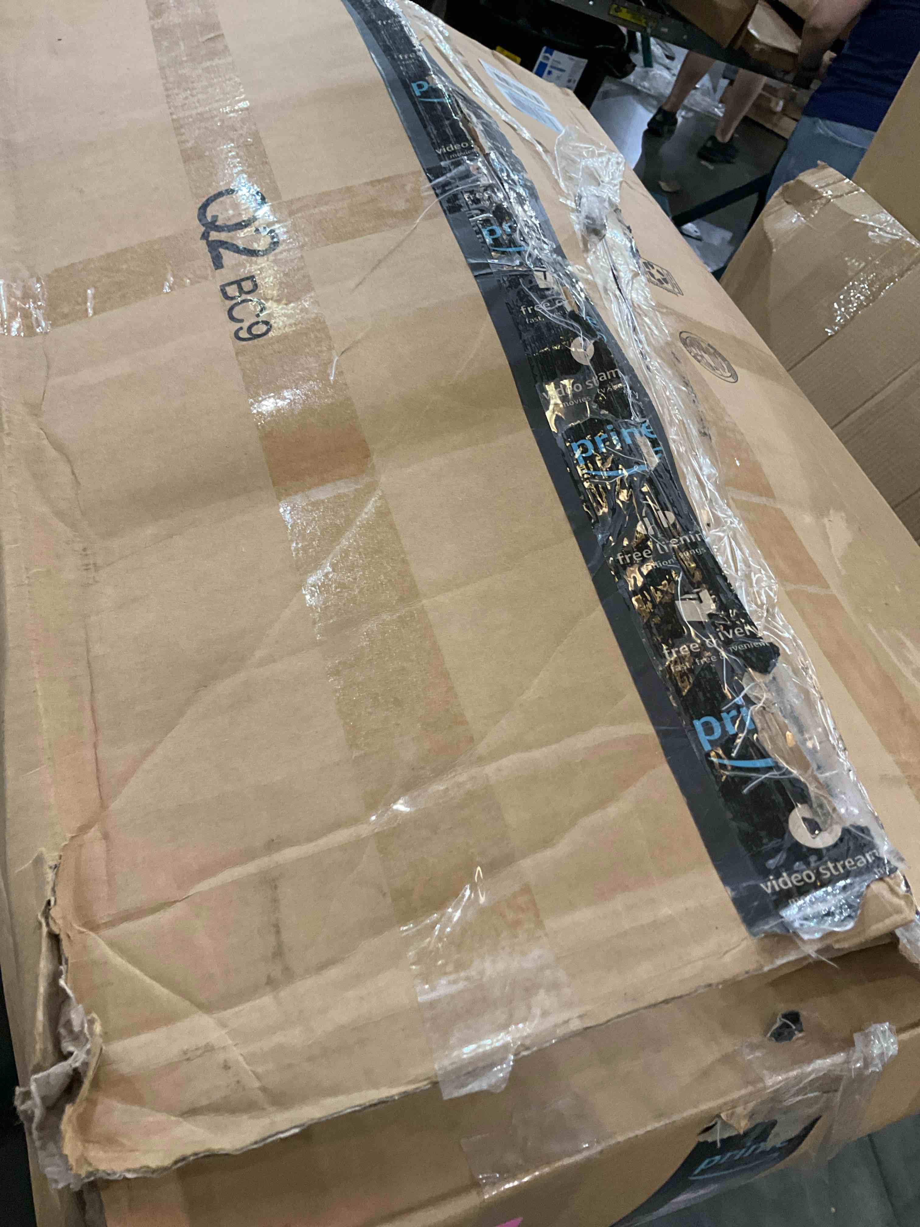 https://s3.amazonaws.com/lotting-images-prod/bidfta/PNK2482600_1751552731798.jpeg