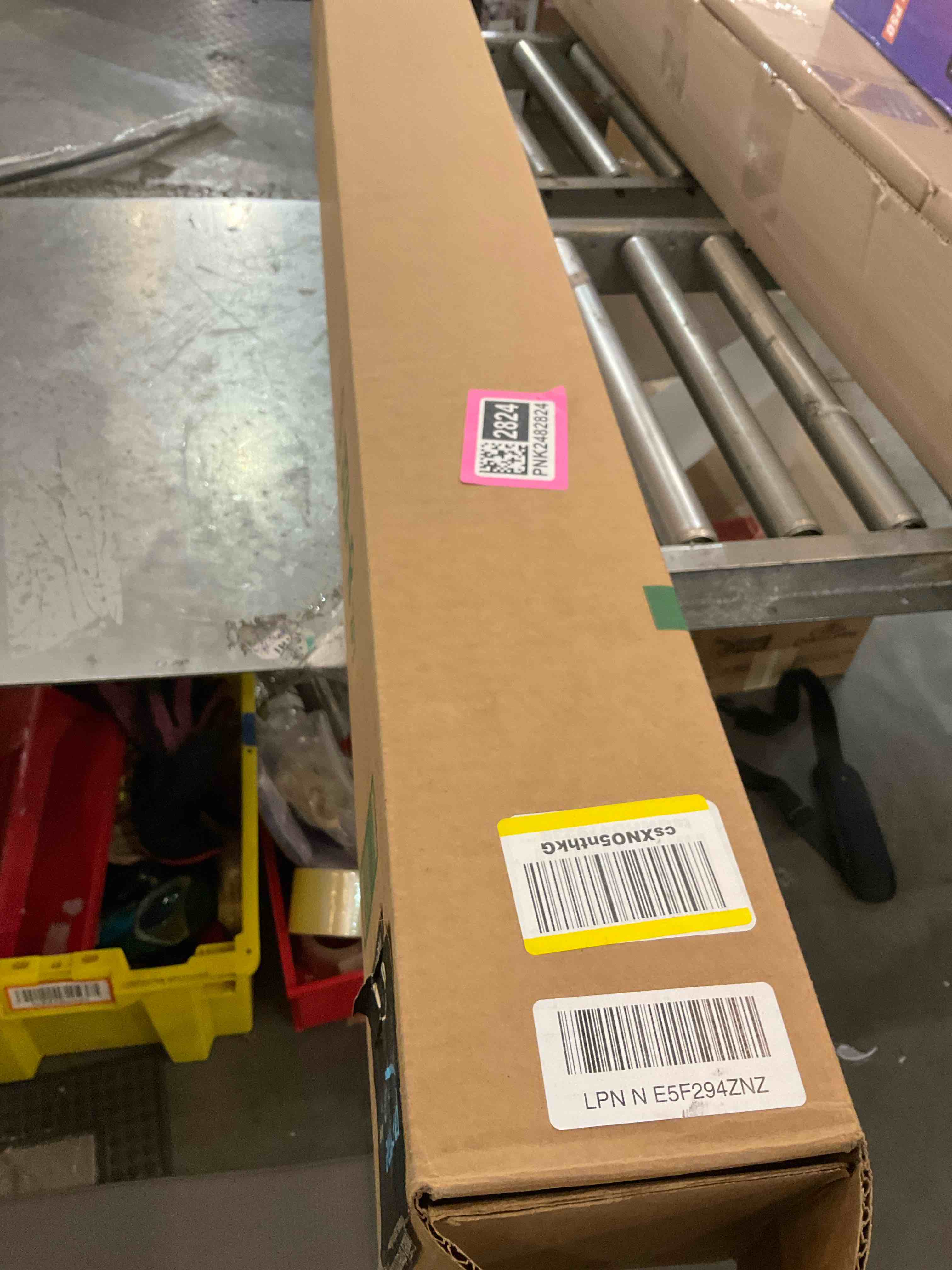 https://s3.amazonaws.com/lotting-images-prod/bidfta/PNK2482824_1751557169643.jpeg