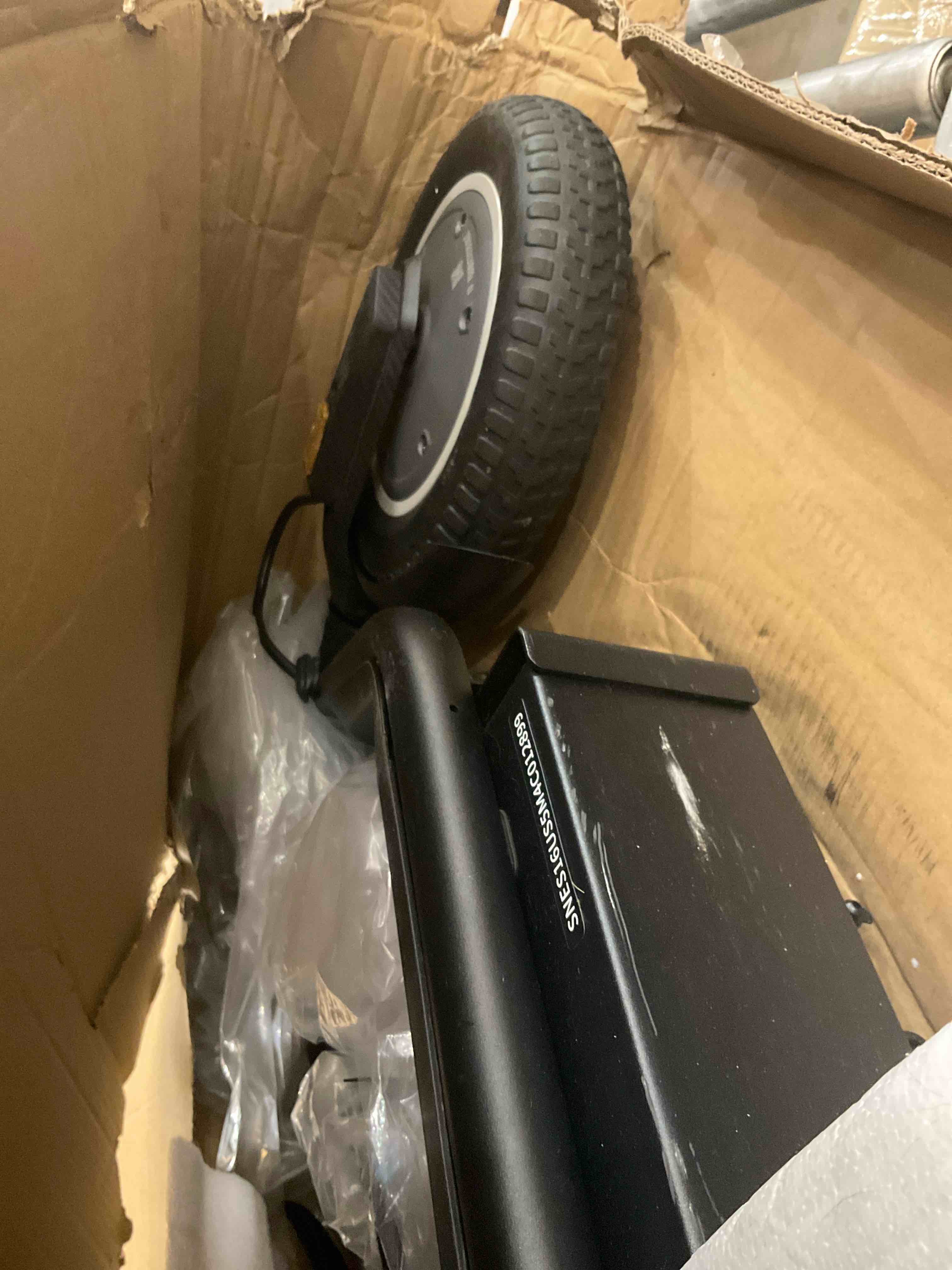 https://s3.amazonaws.com/lotting-images-prod/bidfta/PNK2482852_1751560779360.jpeg