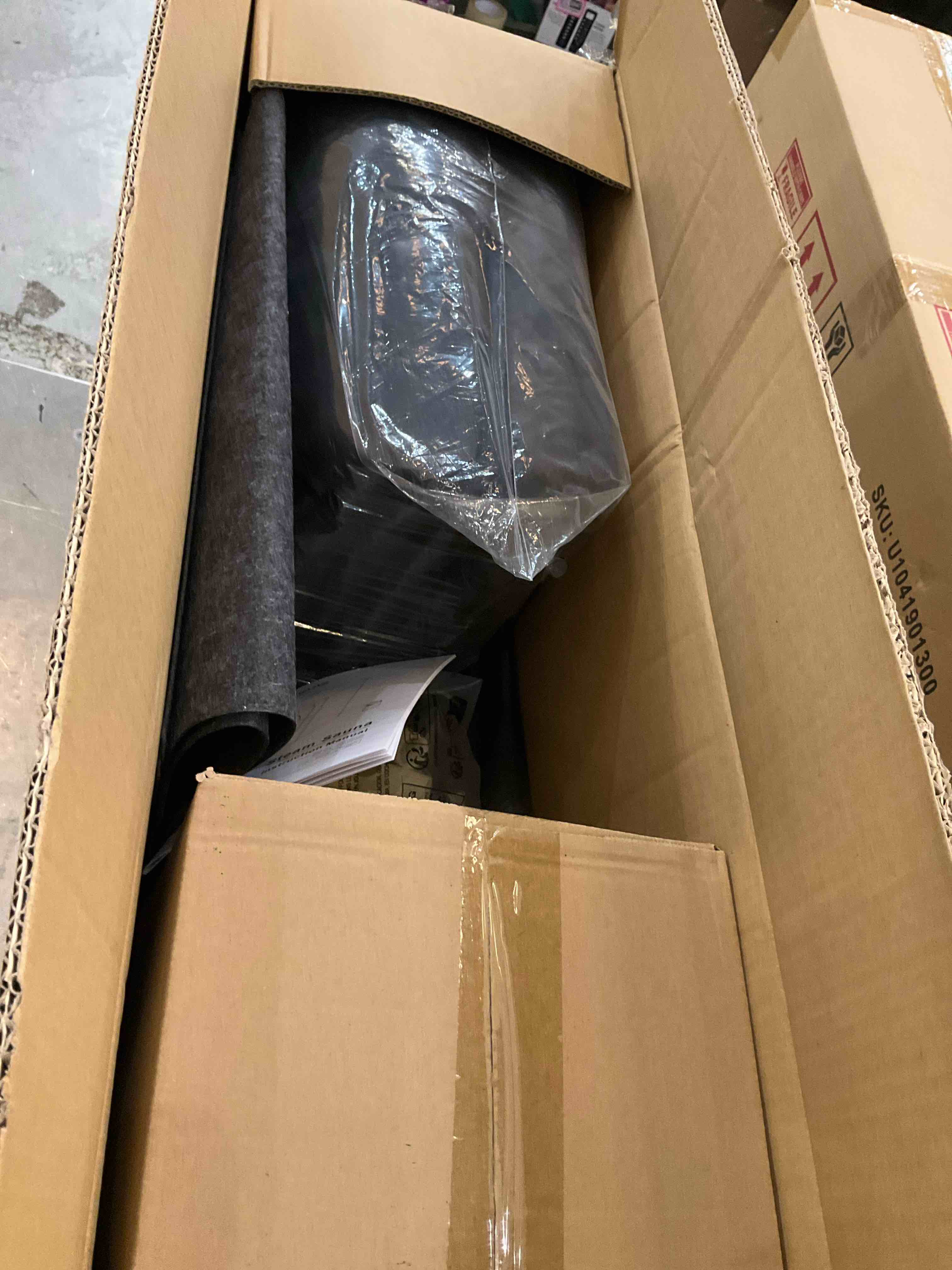 https://s3.amazonaws.com/lotting-images-prod/bidfta/PNK2482938_1751567084643.jpeg