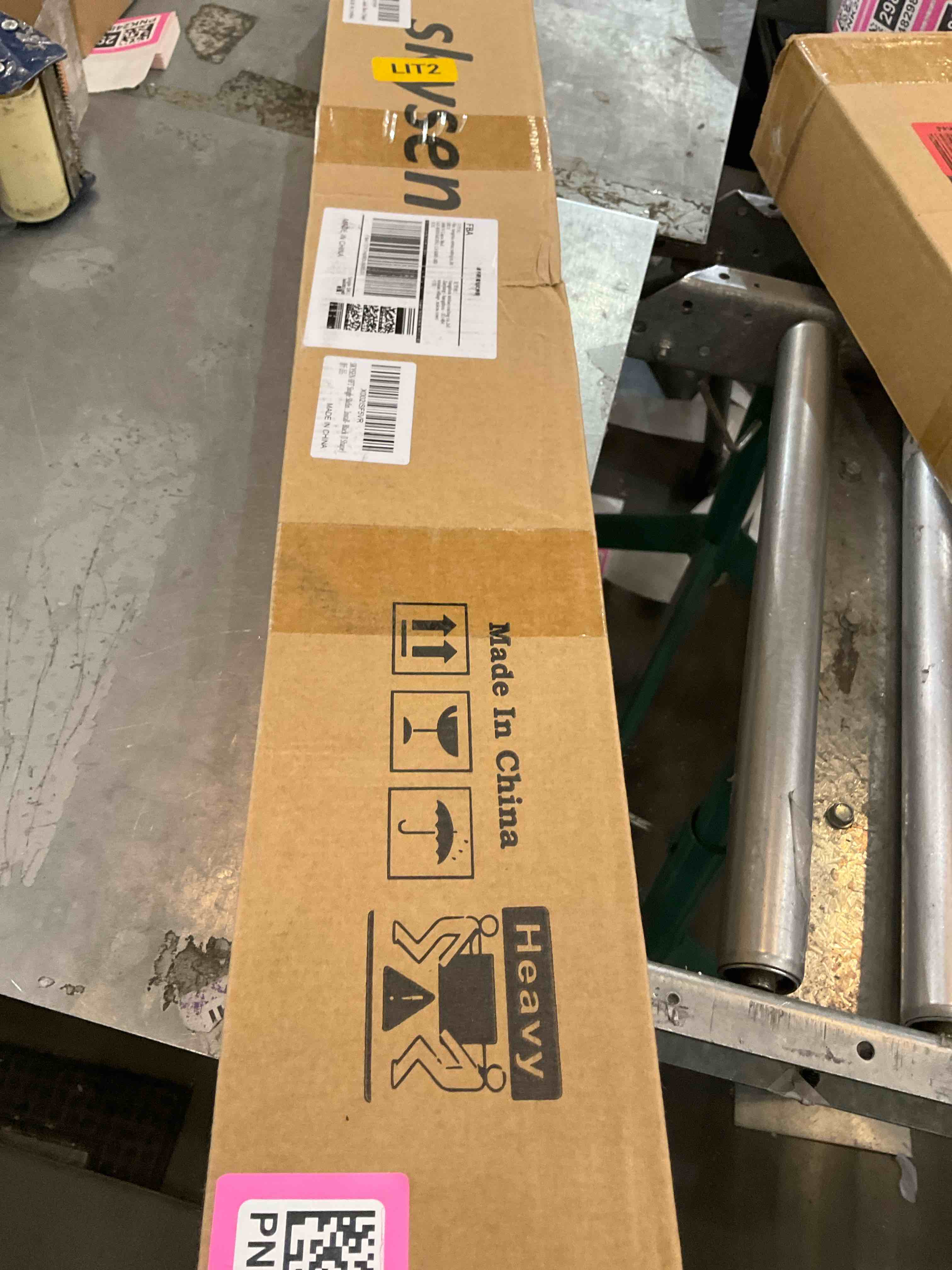https://s3.amazonaws.com/lotting-images-prod/bidfta/PNK2482972_1751563267490.jpeg