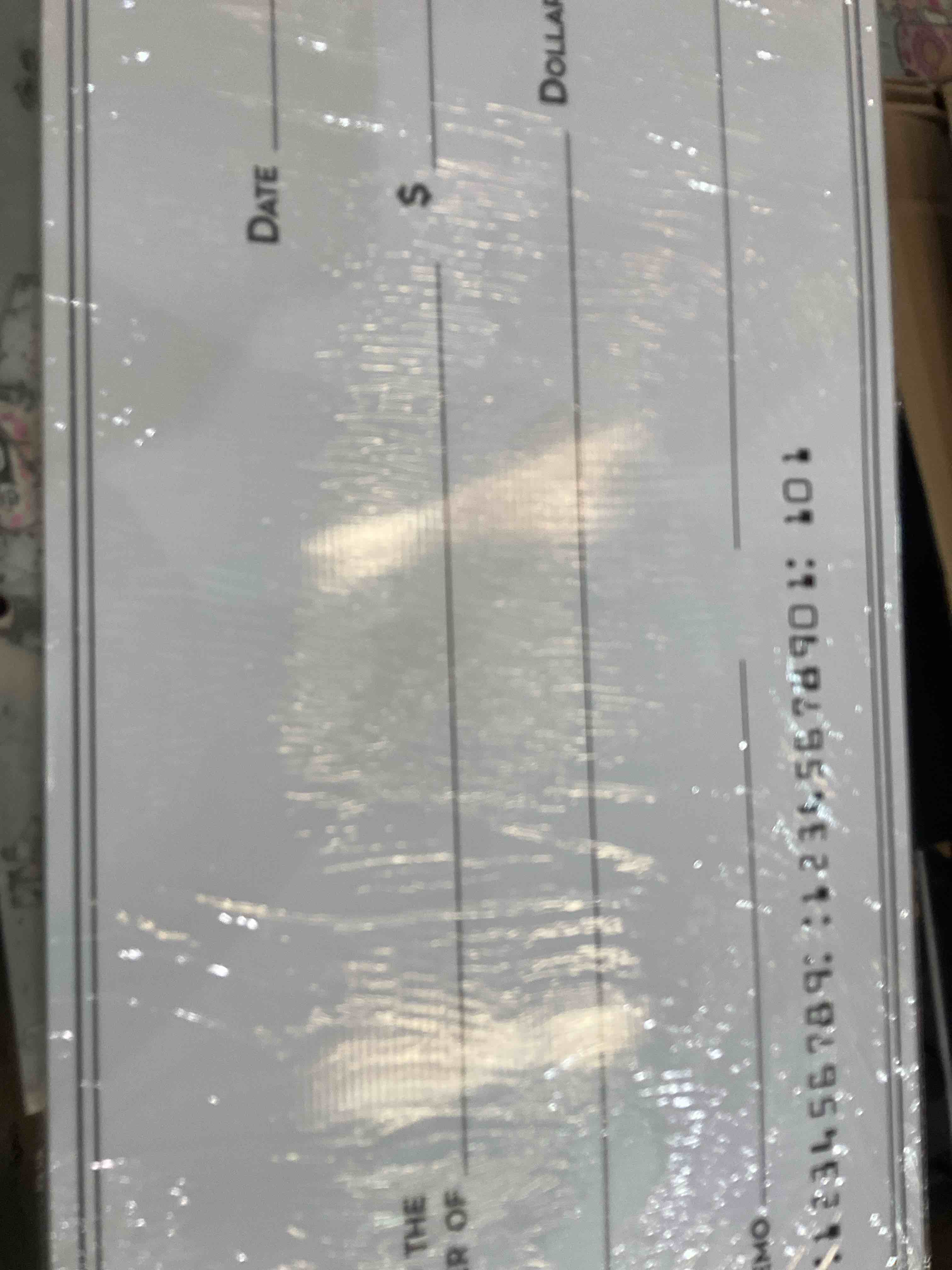 https://s3.amazonaws.com/lotting-images-prod/bidfta/PNK2483109_1751569167806.jpeg