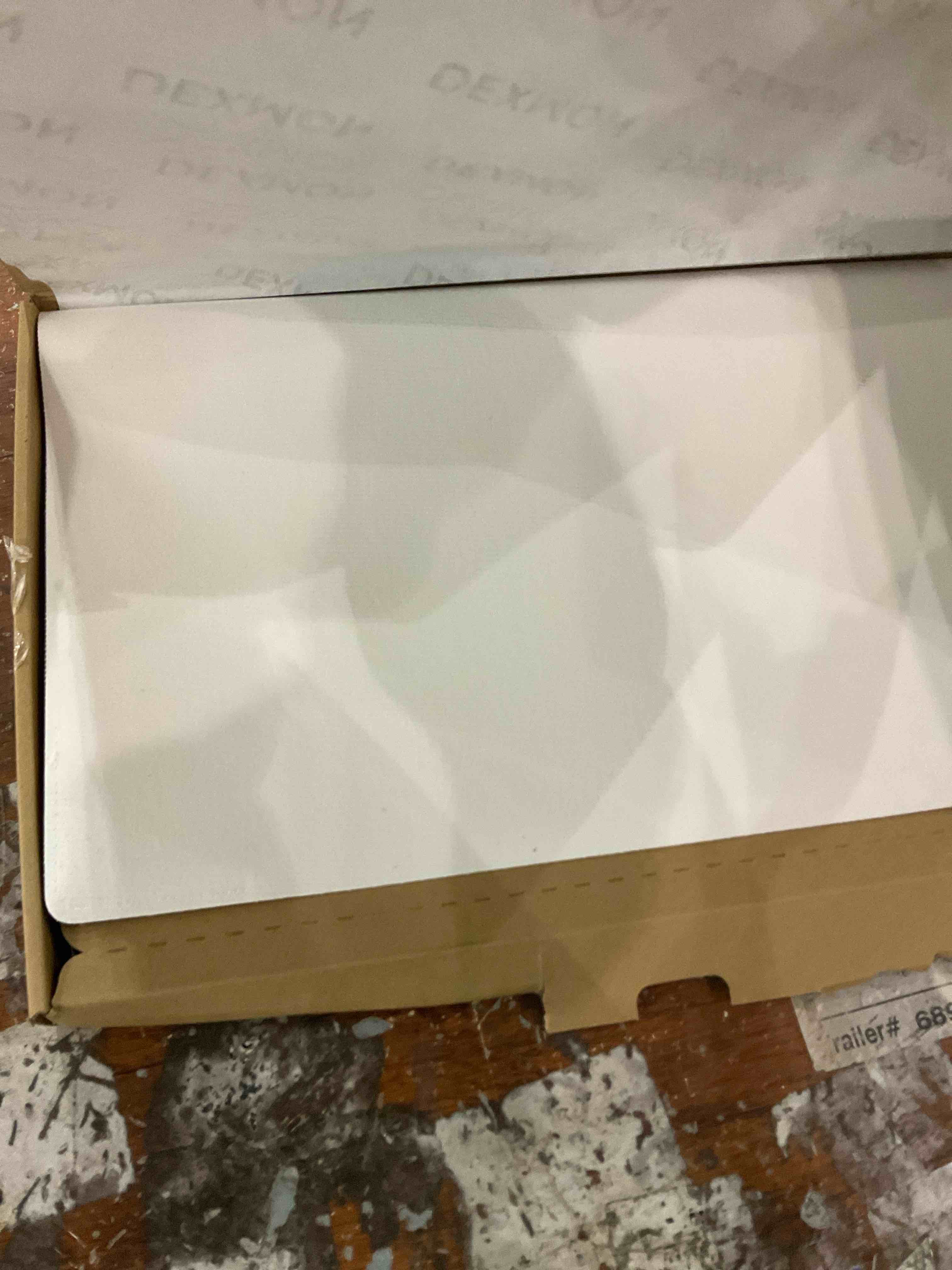 https://s3.amazonaws.com/lotting-images-prod/bidfta/PNK2483305_1751974579252.jpeg