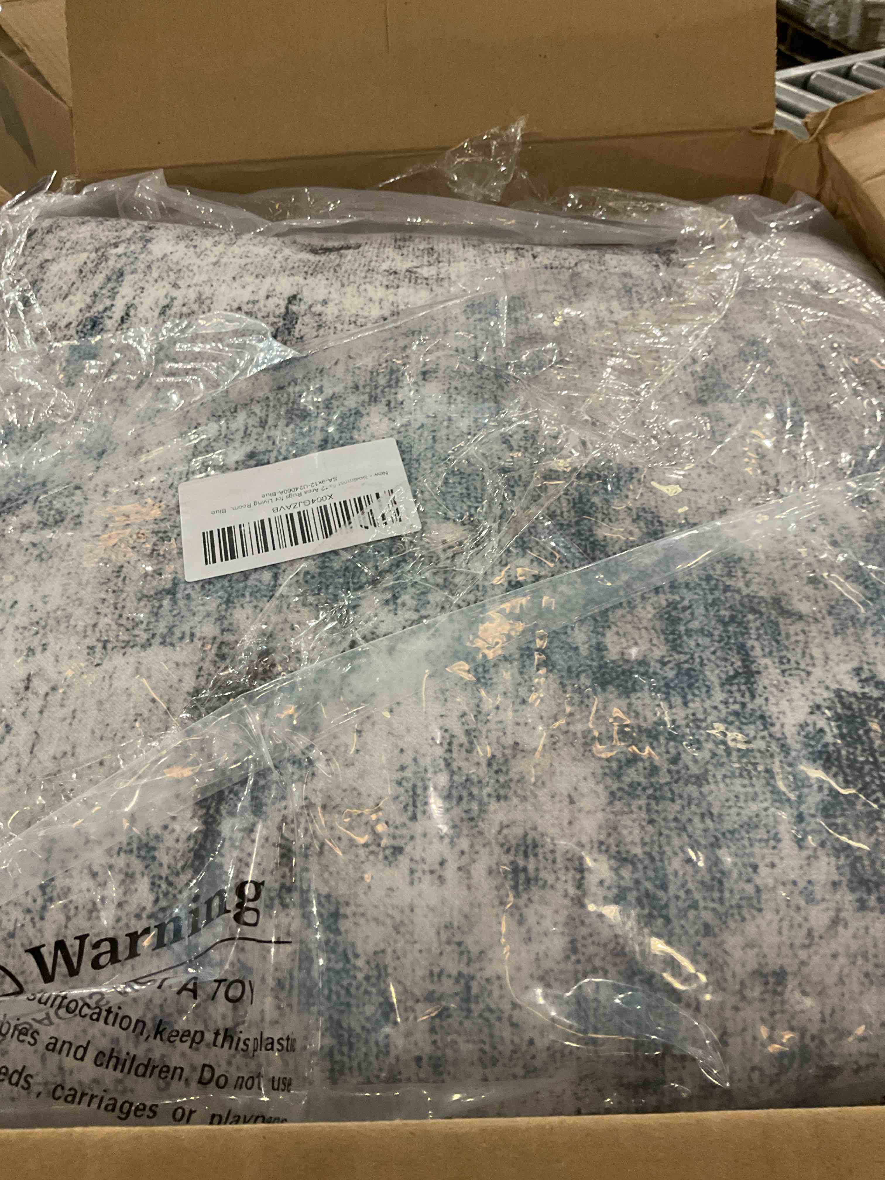 https://s3.amazonaws.com/lotting-images-prod/bidfta/PNK2483526_1751983399415.jpeg