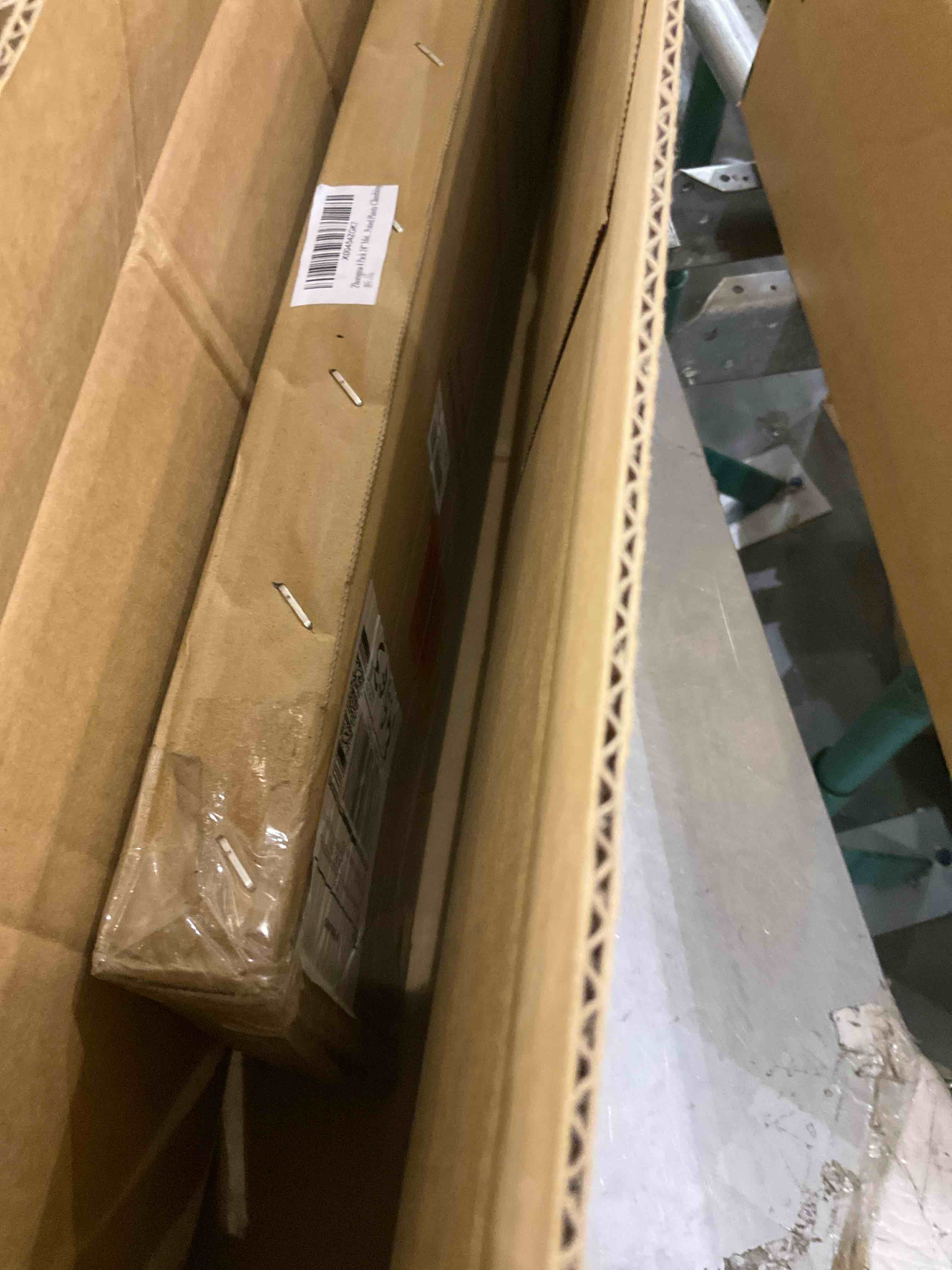 https://s3.amazonaws.com/lotting-images-prod/bidfta/PNK2483723_1752063525492.jpeg