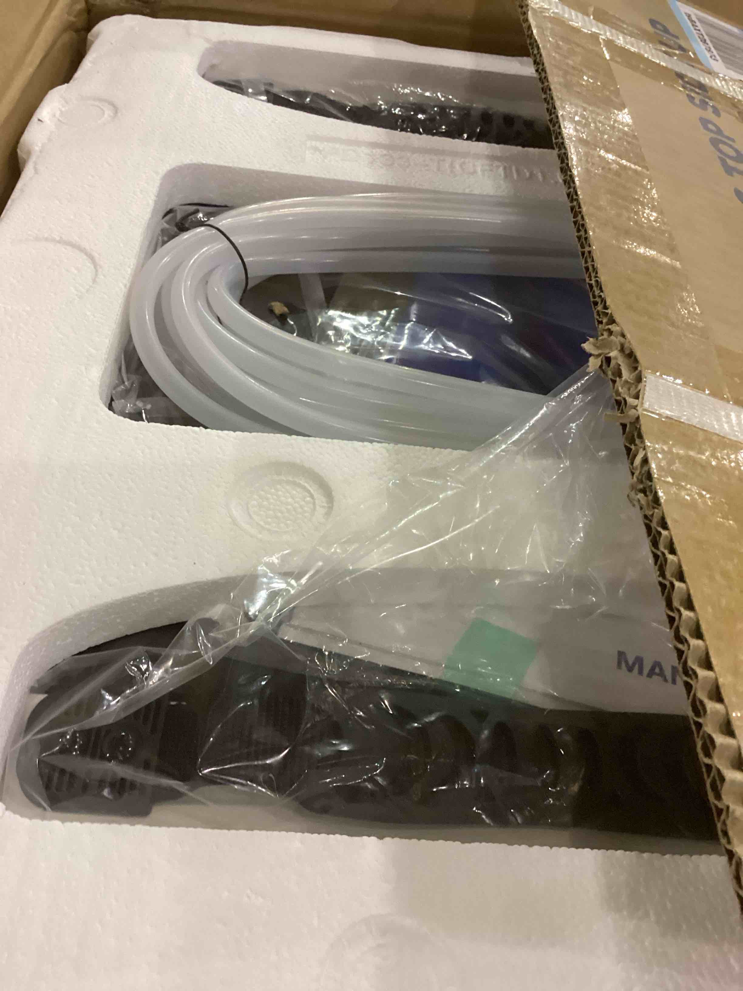 https://s3.amazonaws.com/lotting-images-prod/bidfta/PNK2484076_1752172978862.jpeg