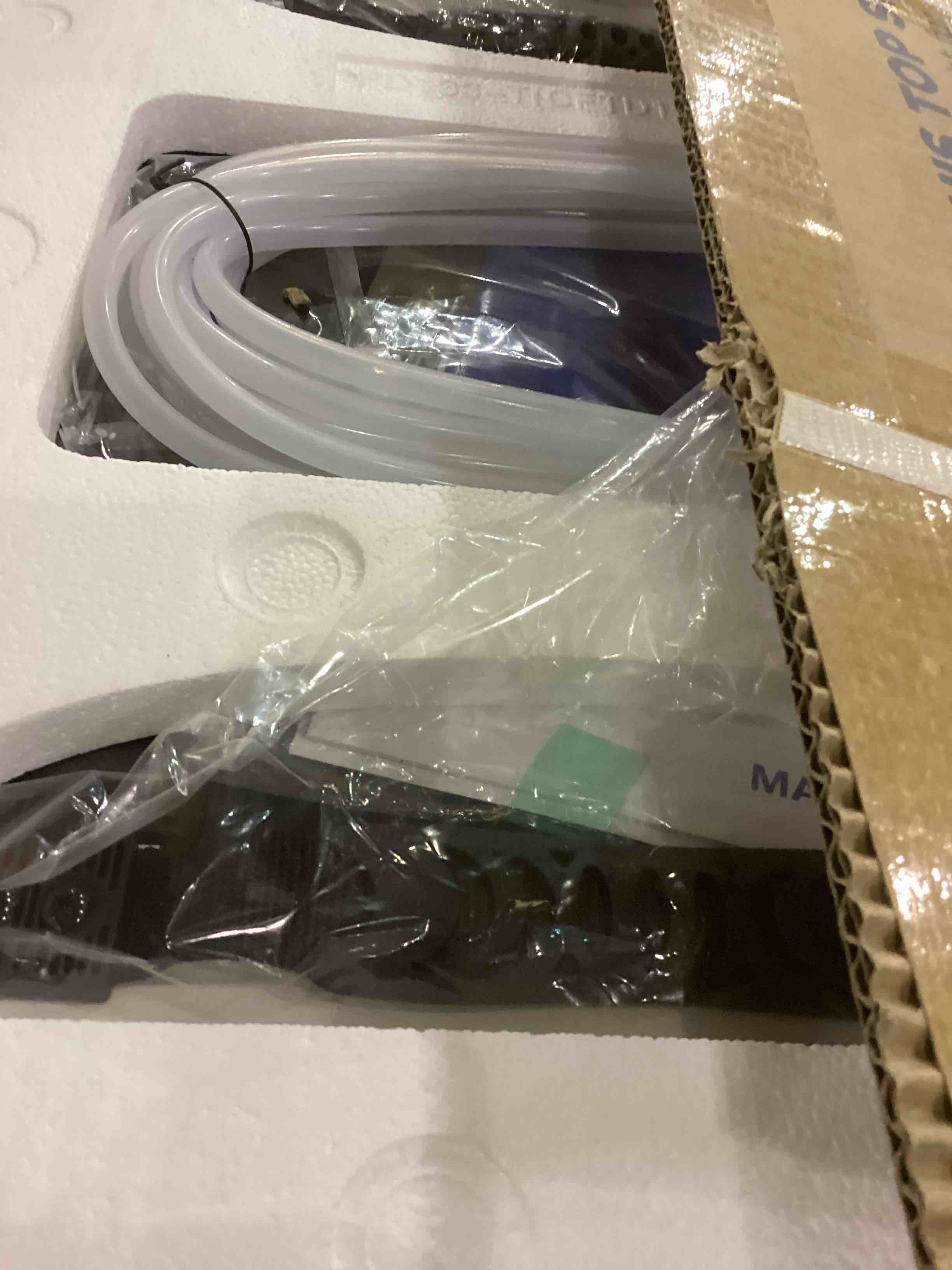 https://s3.amazonaws.com/lotting-images-prod/bidfta/PNK2484076_1752172980442.jpeg