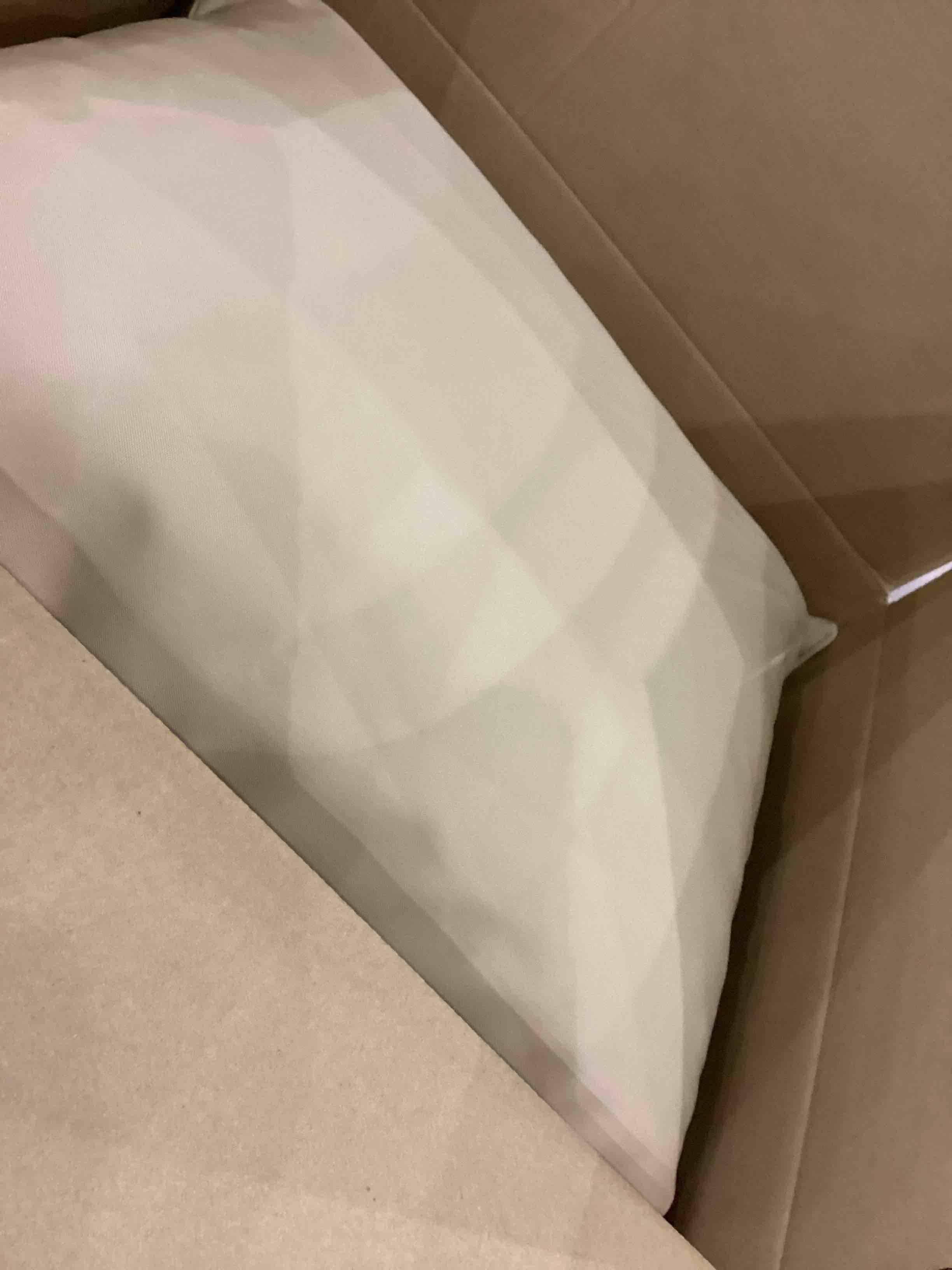 https://s3.amazonaws.com/lotting-images-prod/bidfta/PNK2484211_1752492778428.jpeg