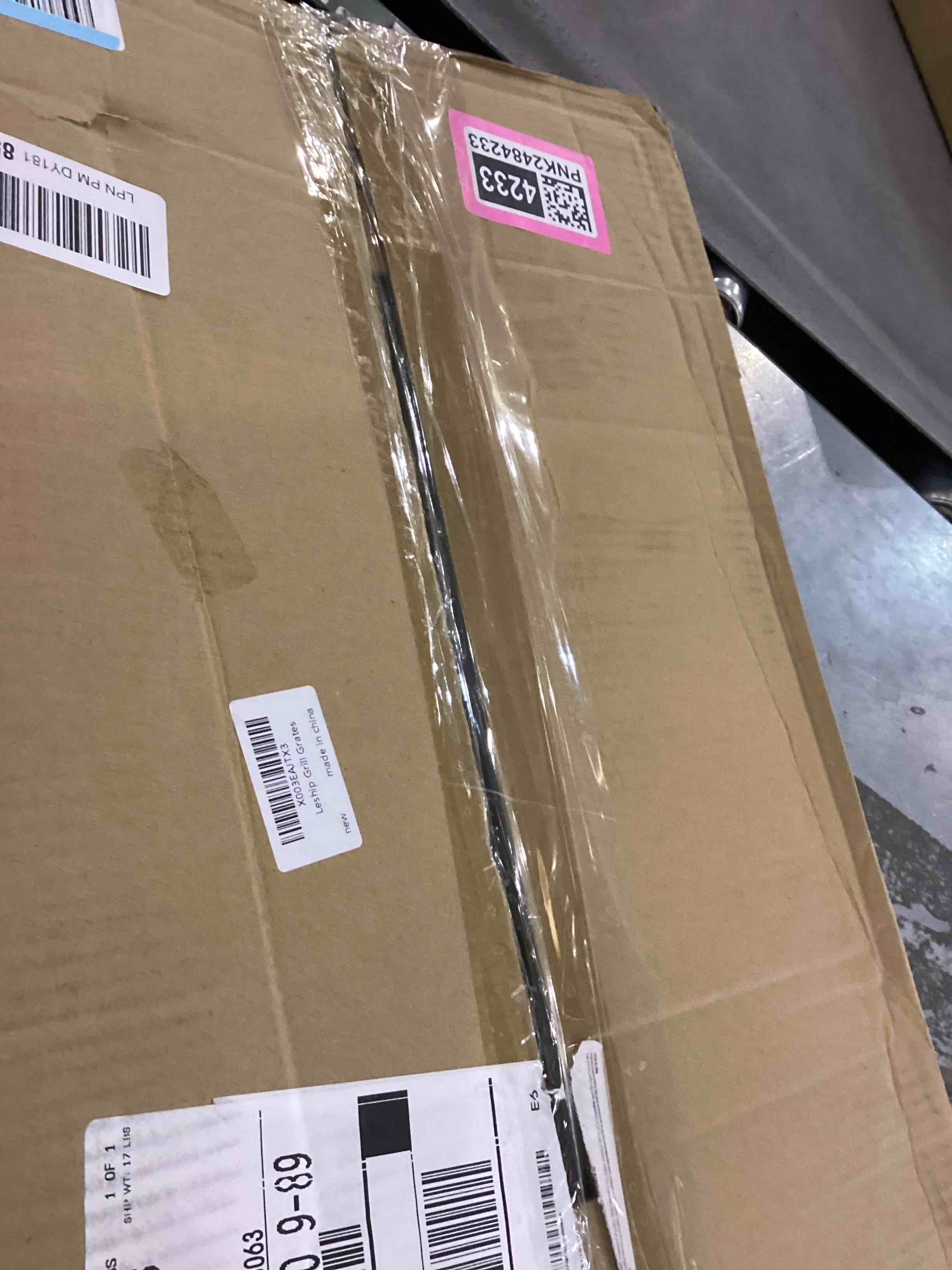 https://s3.amazonaws.com/lotting-images-prod/bidfta/PNK2484233_1752494184004.jpeg