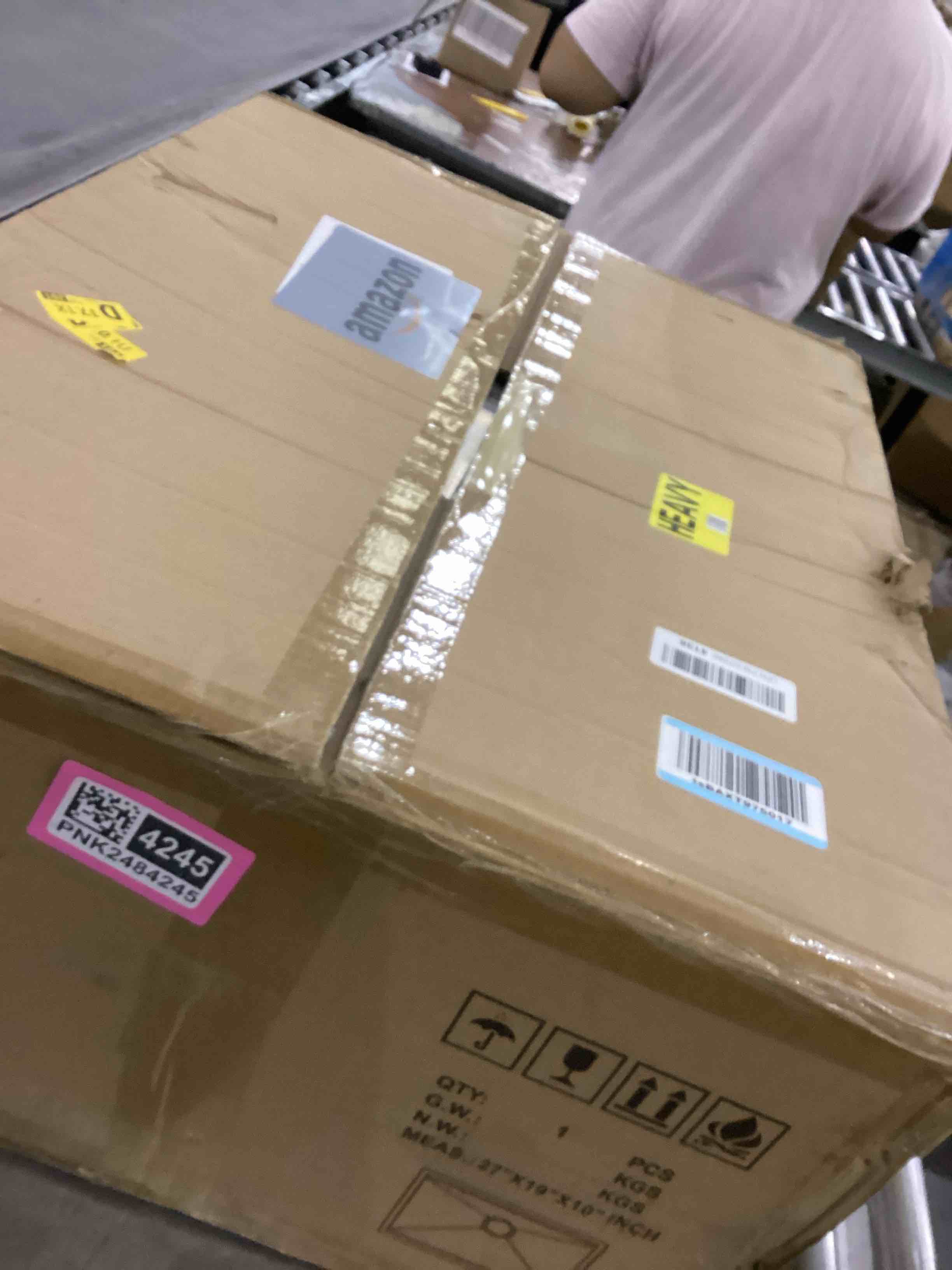 https://s3.amazonaws.com/lotting-images-prod/bidfta/PNK2484245_1752495456475.jpeg