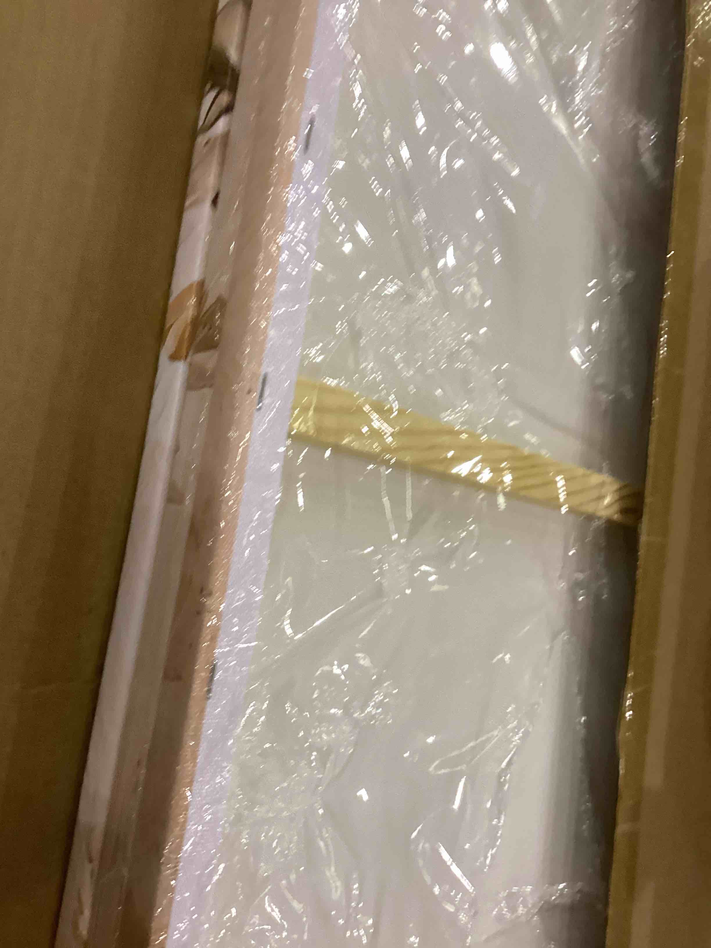 https://s3.amazonaws.com/lotting-images-prod/bidfta/PNK2484856_1752760695318.jpeg