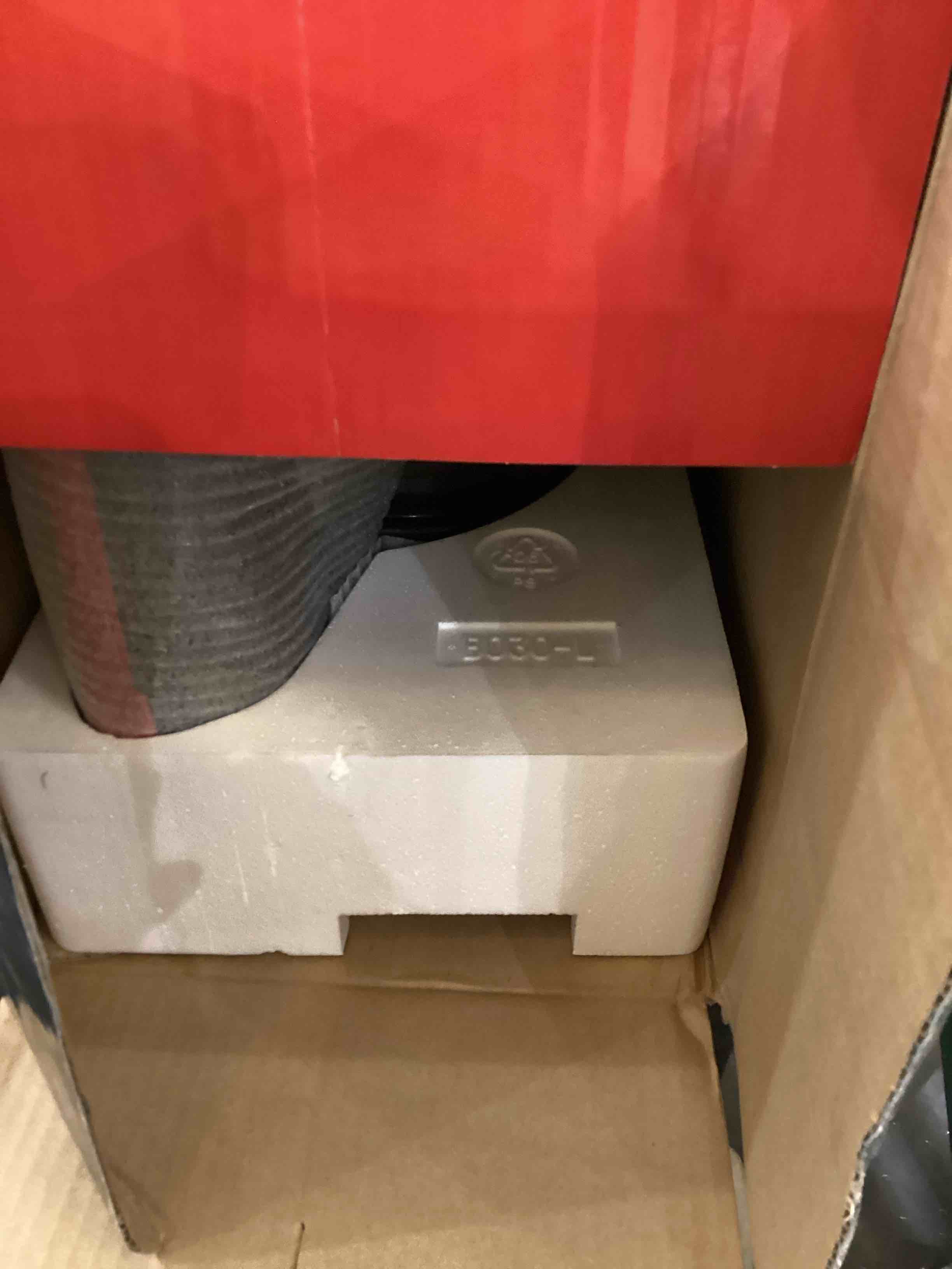 https://s3.amazonaws.com/lotting-images-prod/bidfta/PNK2484994_1753209987138.jpeg