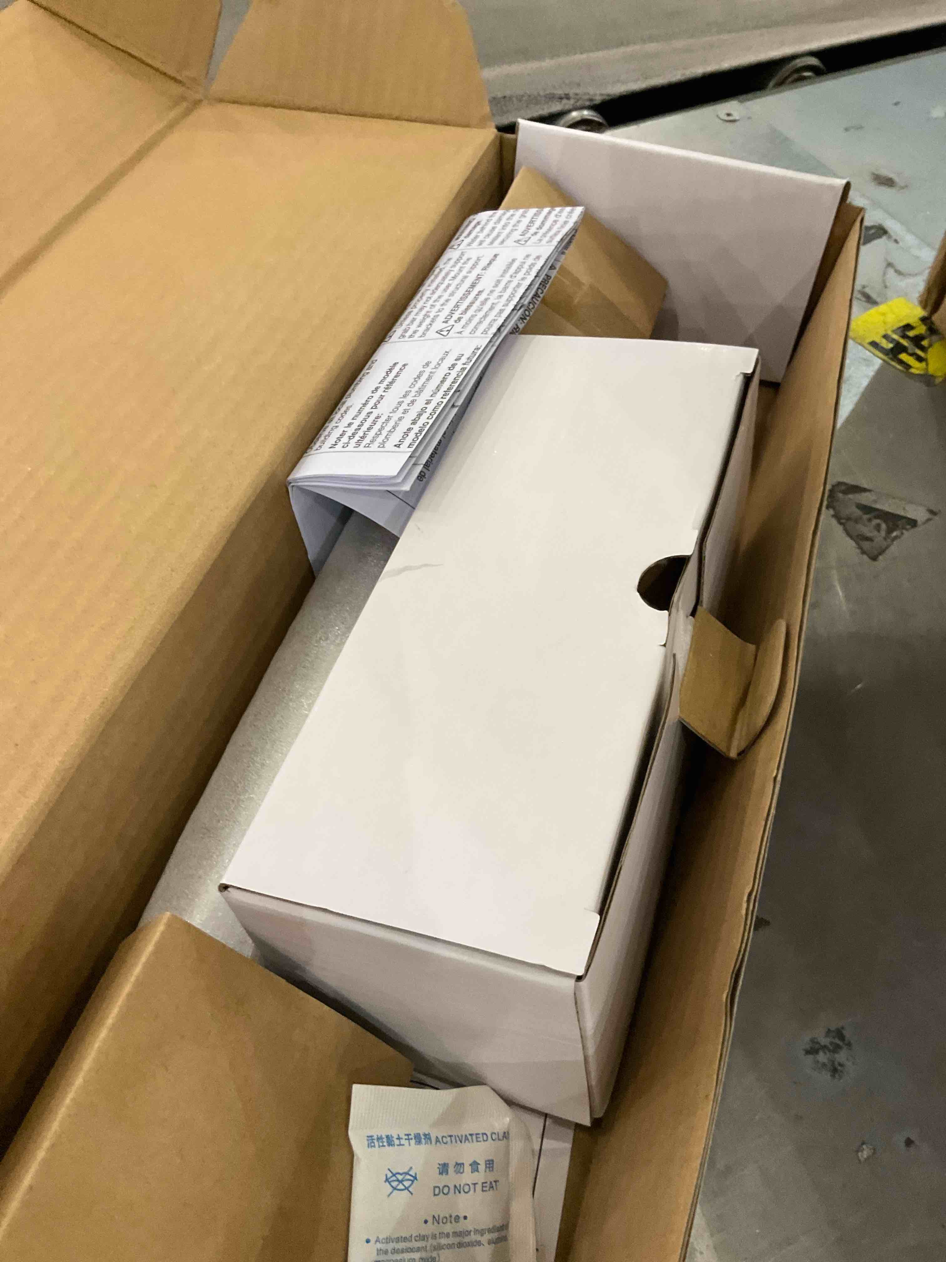 https://s3.amazonaws.com/lotting-images-prod/bidfta/PNK2485087_1751376090162.jpeg