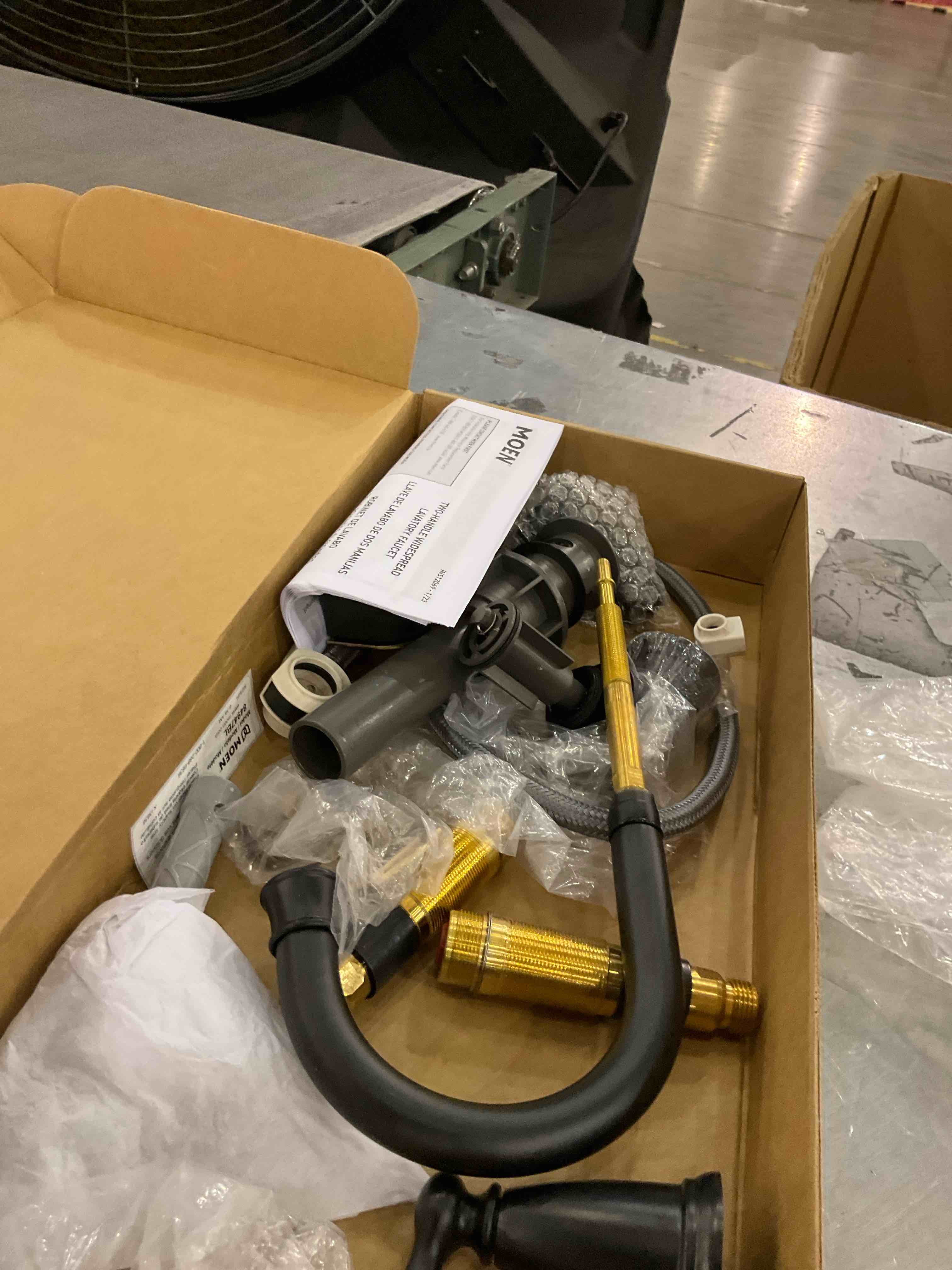 https://s3.amazonaws.com/lotting-images-prod/bidfta/PNK2485188_1751378387231.jpeg