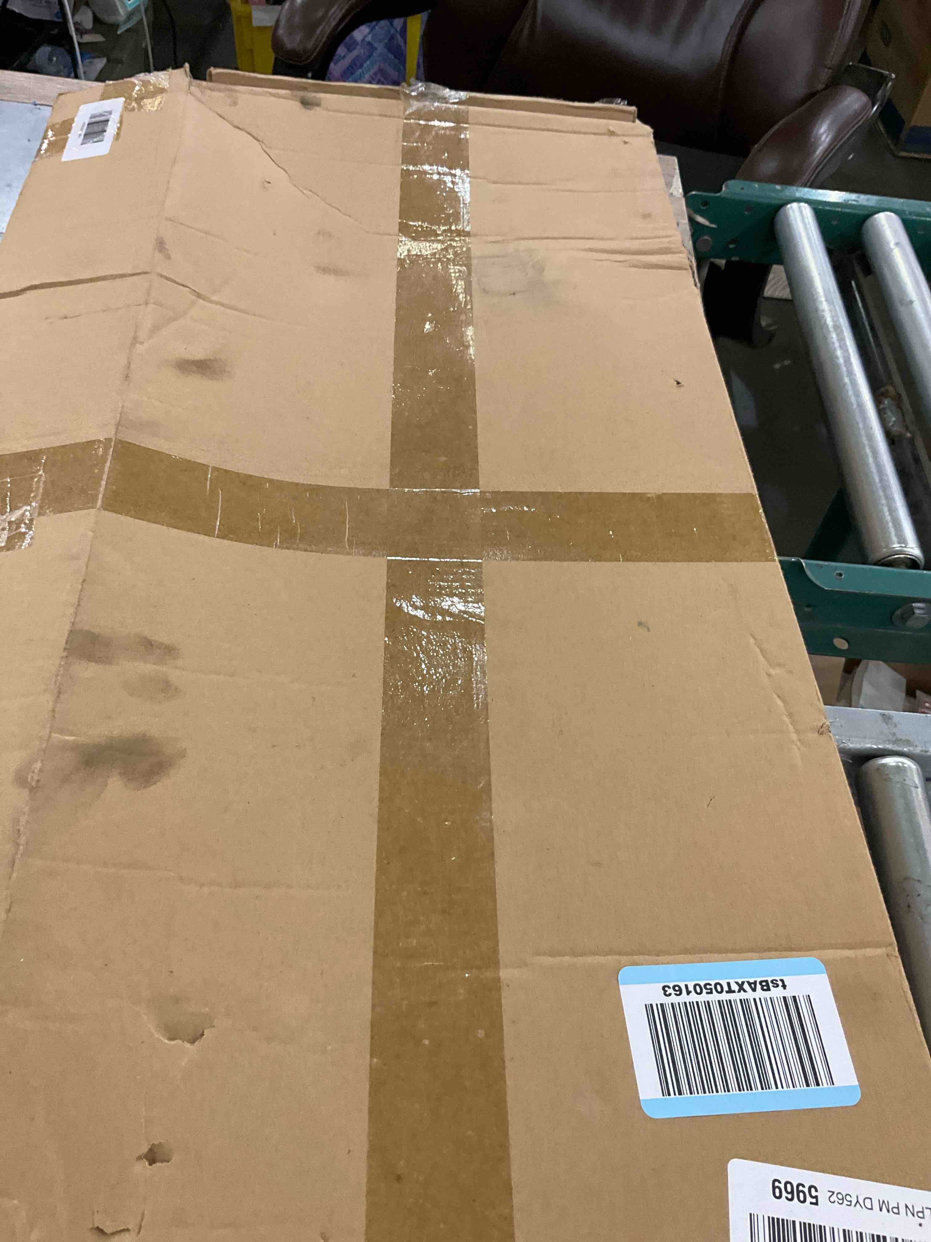 https://s3.amazonaws.com/lotting-images-prod/bidfta/PNK2485339_1751381906386.jpeg