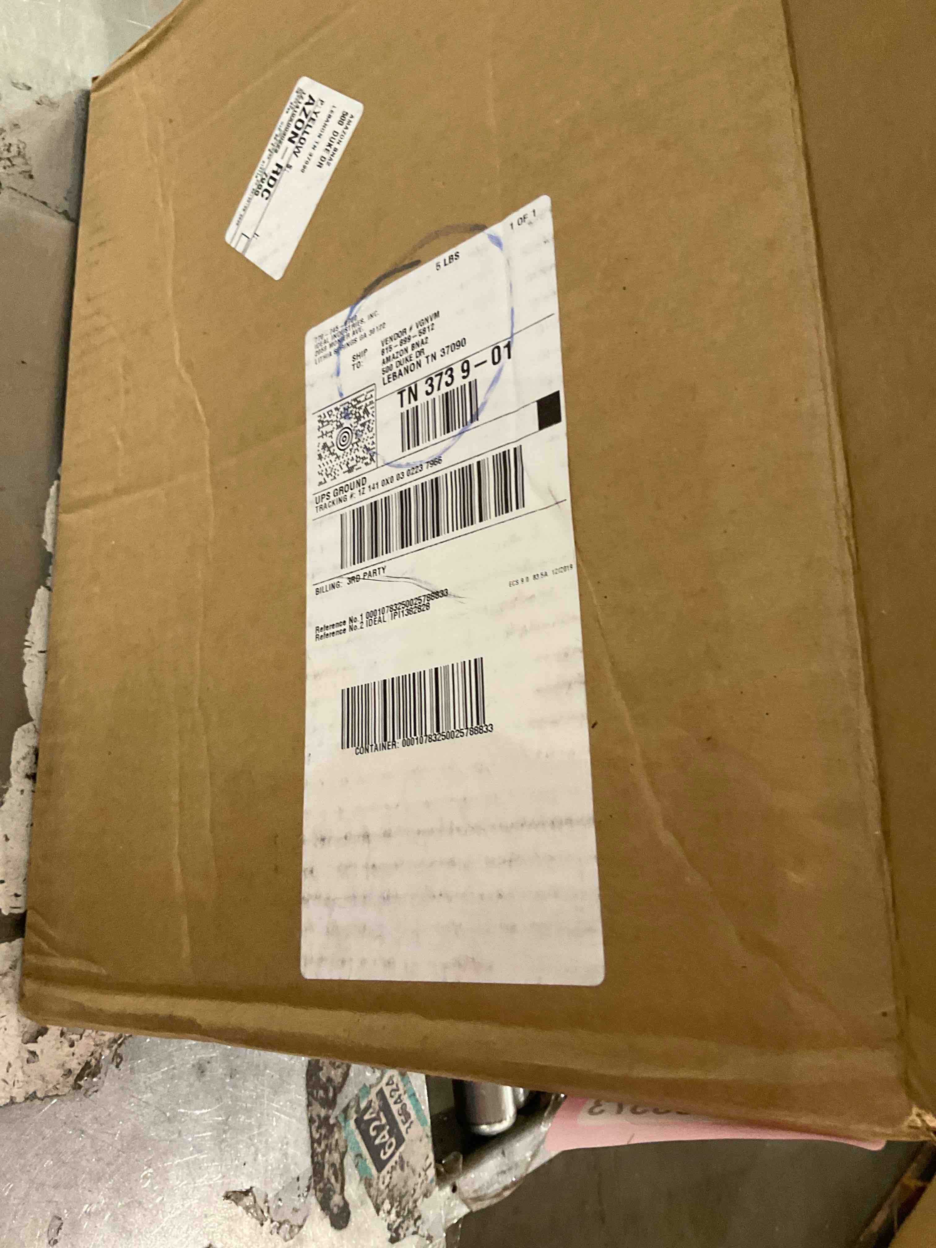 https://s3.amazonaws.com/lotting-images-prod/bidfta/PNK2485573_1751394588197.jpeg