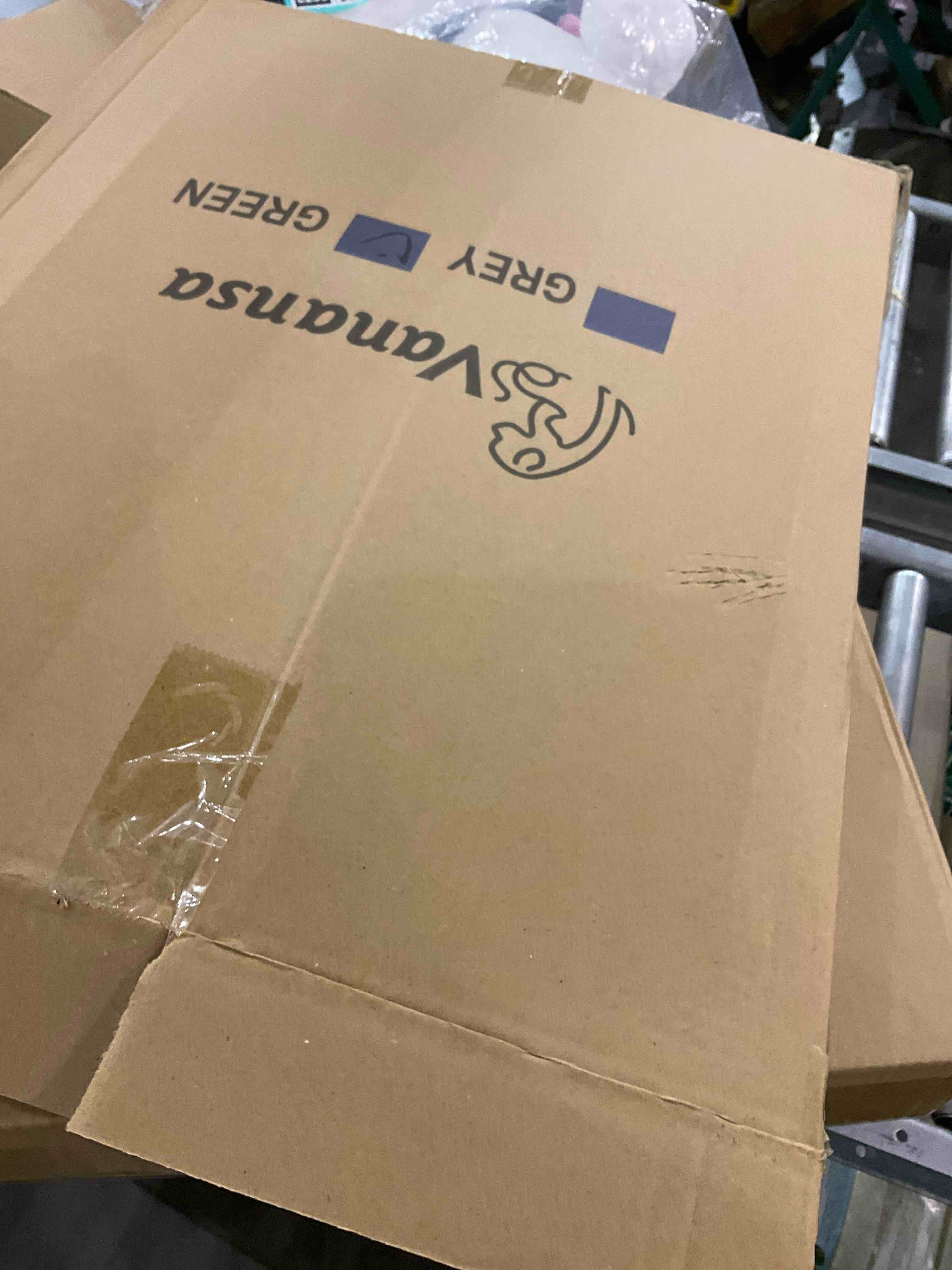 https://s3.amazonaws.com/lotting-images-prod/bidfta/PNK2485772_1751396244222.jpeg