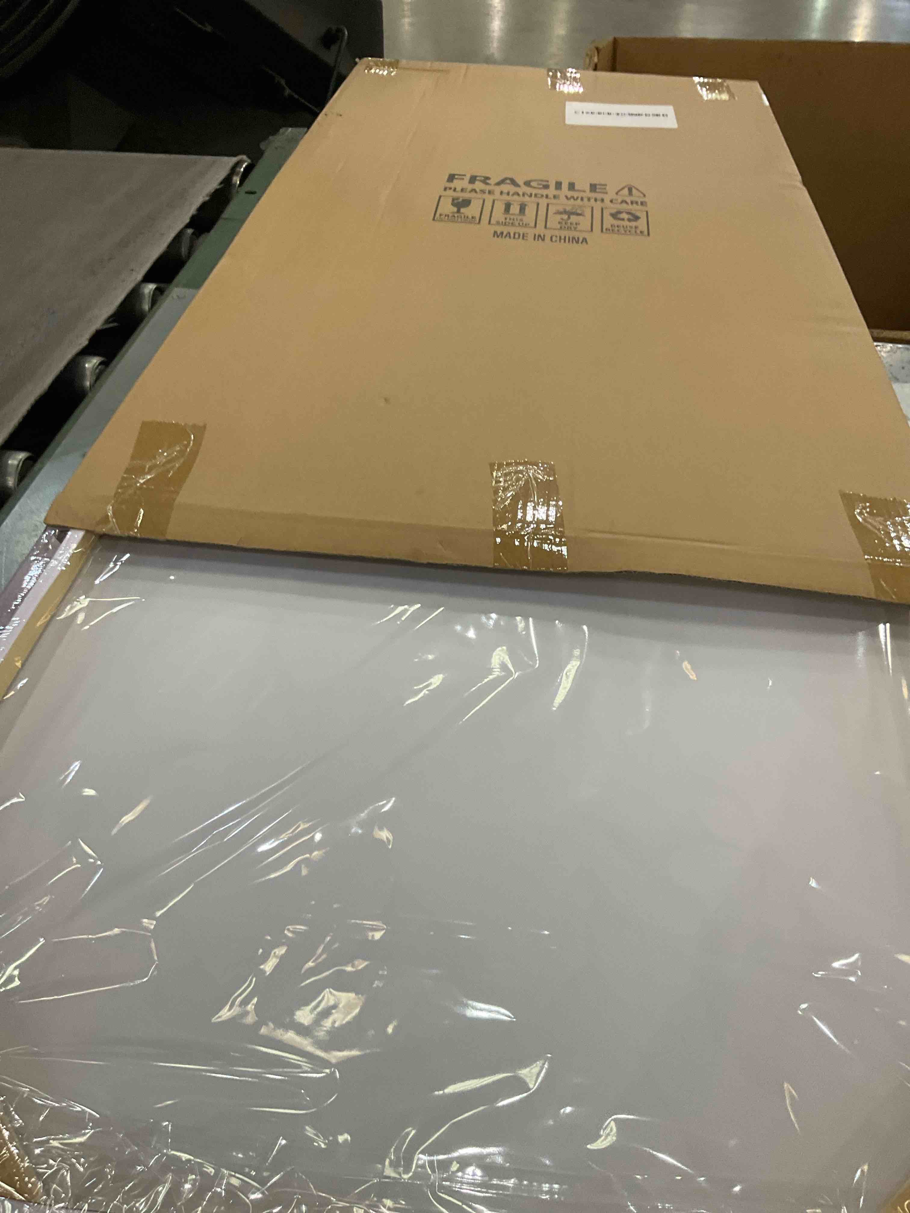 https://s3.amazonaws.com/lotting-images-prod/bidfta/PNK2486684_1751465285321.jpeg