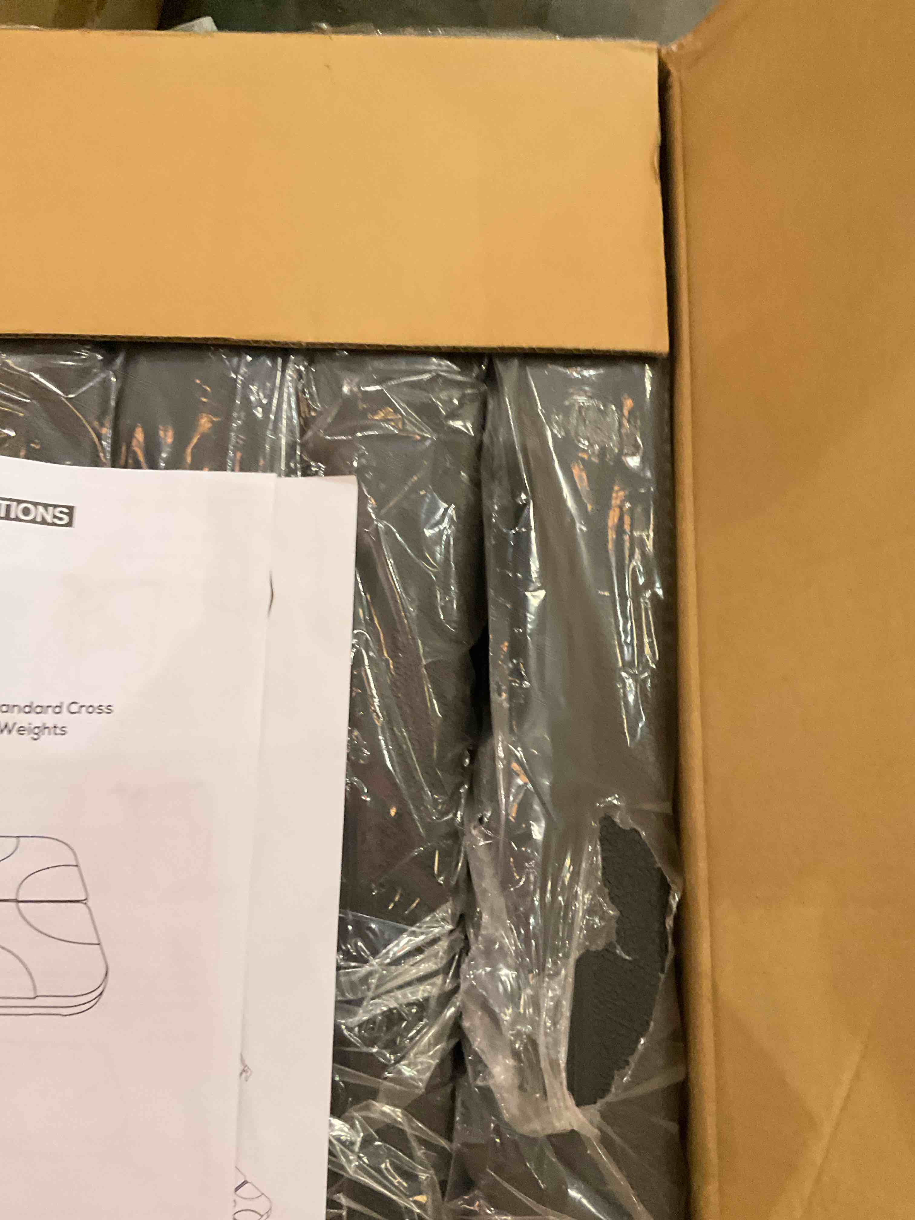 https://s3.amazonaws.com/lotting-images-prod/bidfta/PNK2486830_1751467126927.jpeg