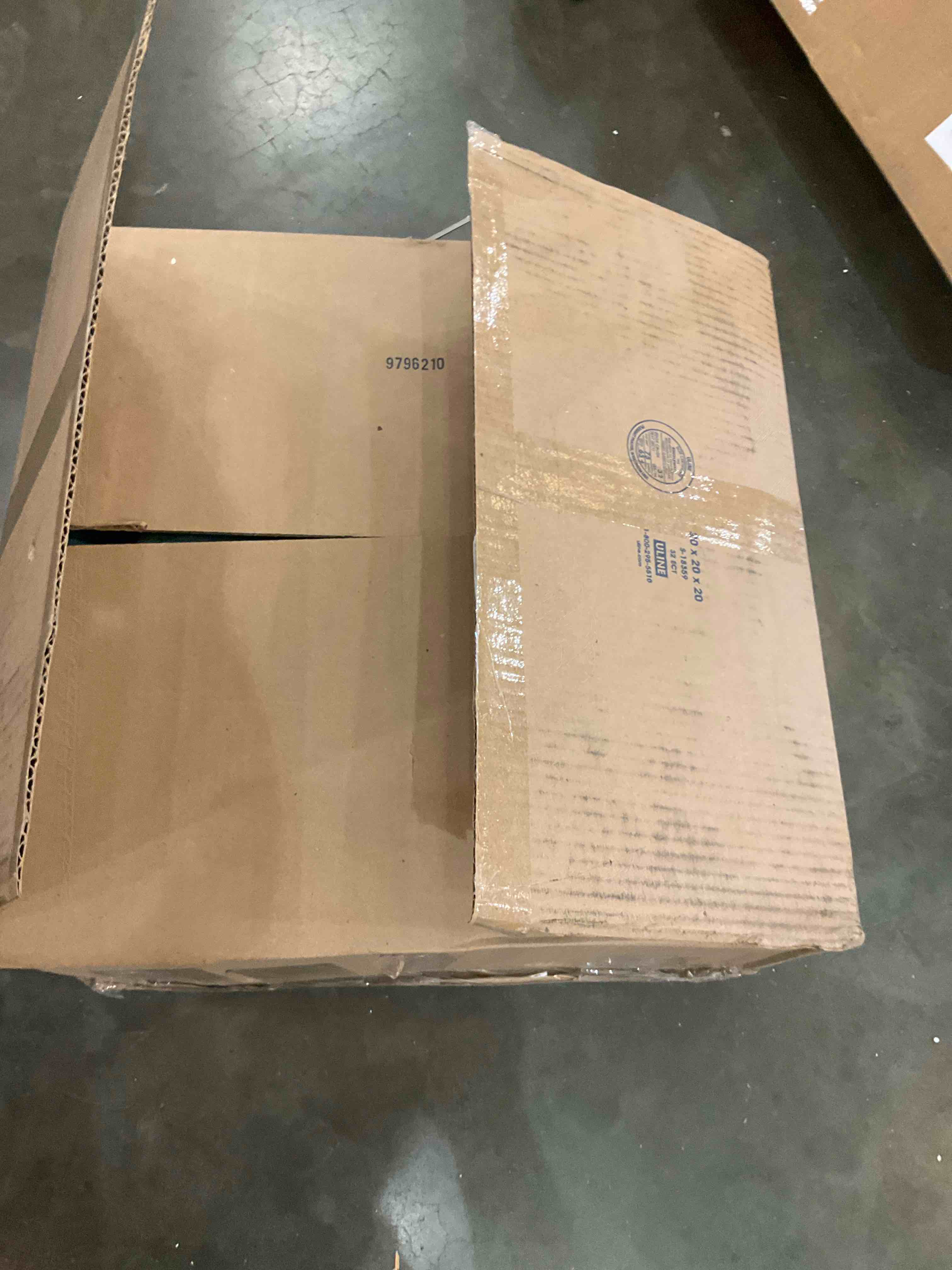 https://s3.amazonaws.com/lotting-images-prod/bidfta/PNK2486840_1751468312613.jpeg