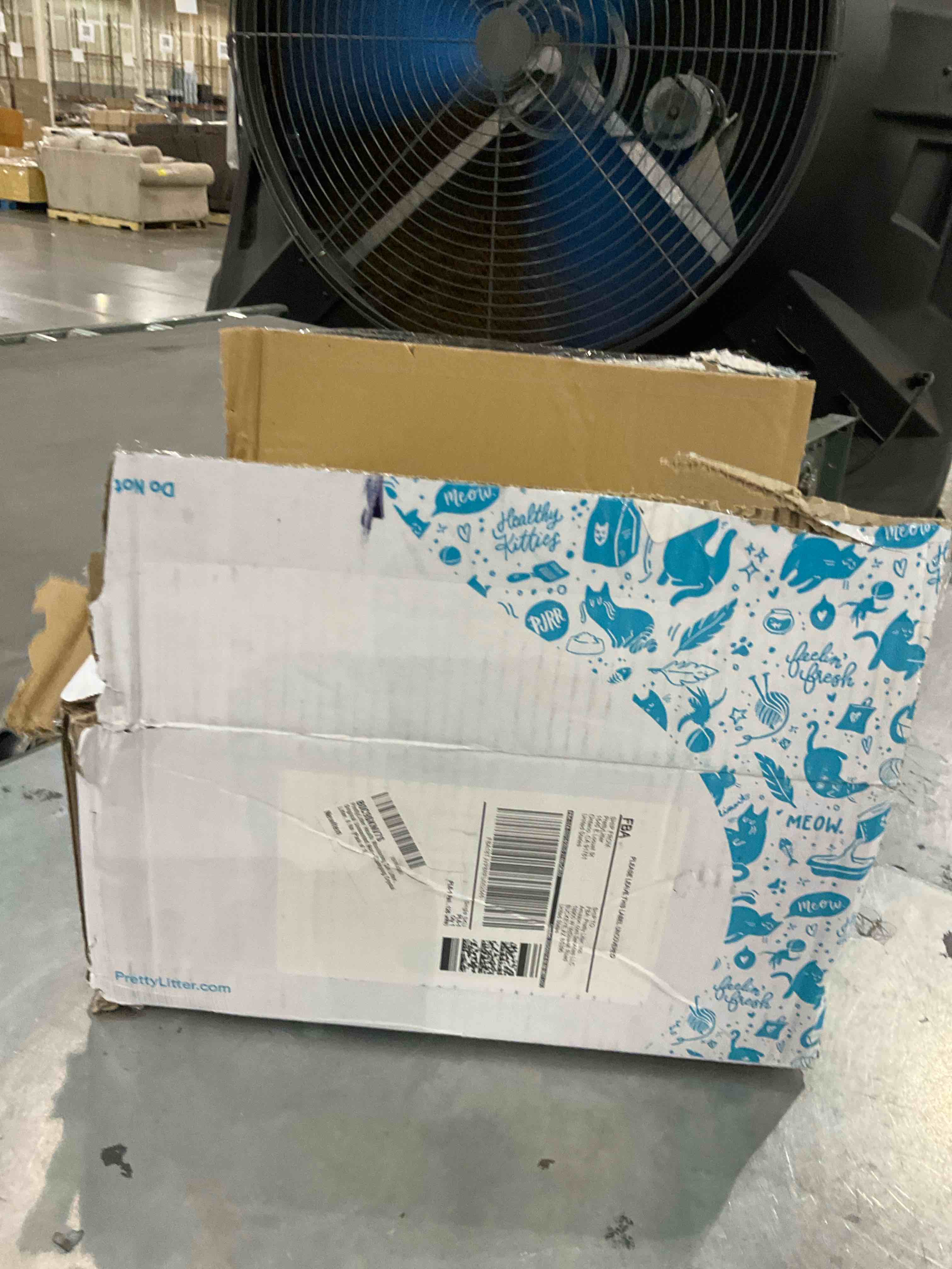 https://s3.amazonaws.com/lotting-images-prod/bidfta/PNK2487309_1751541694850.jpeg