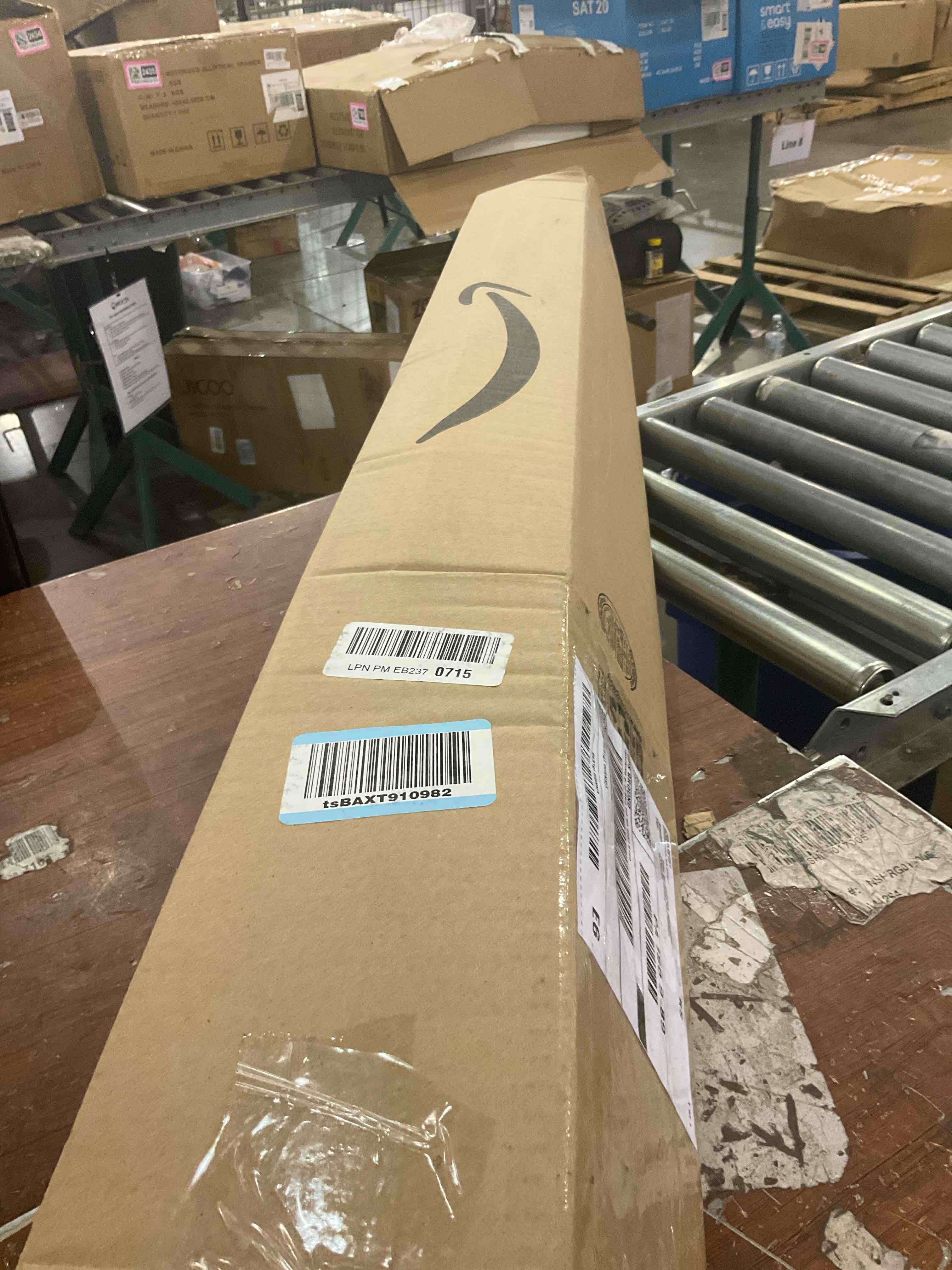 https://s3.amazonaws.com/lotting-images-prod/bidfta/PNK2487384_1751545089799.jpeg