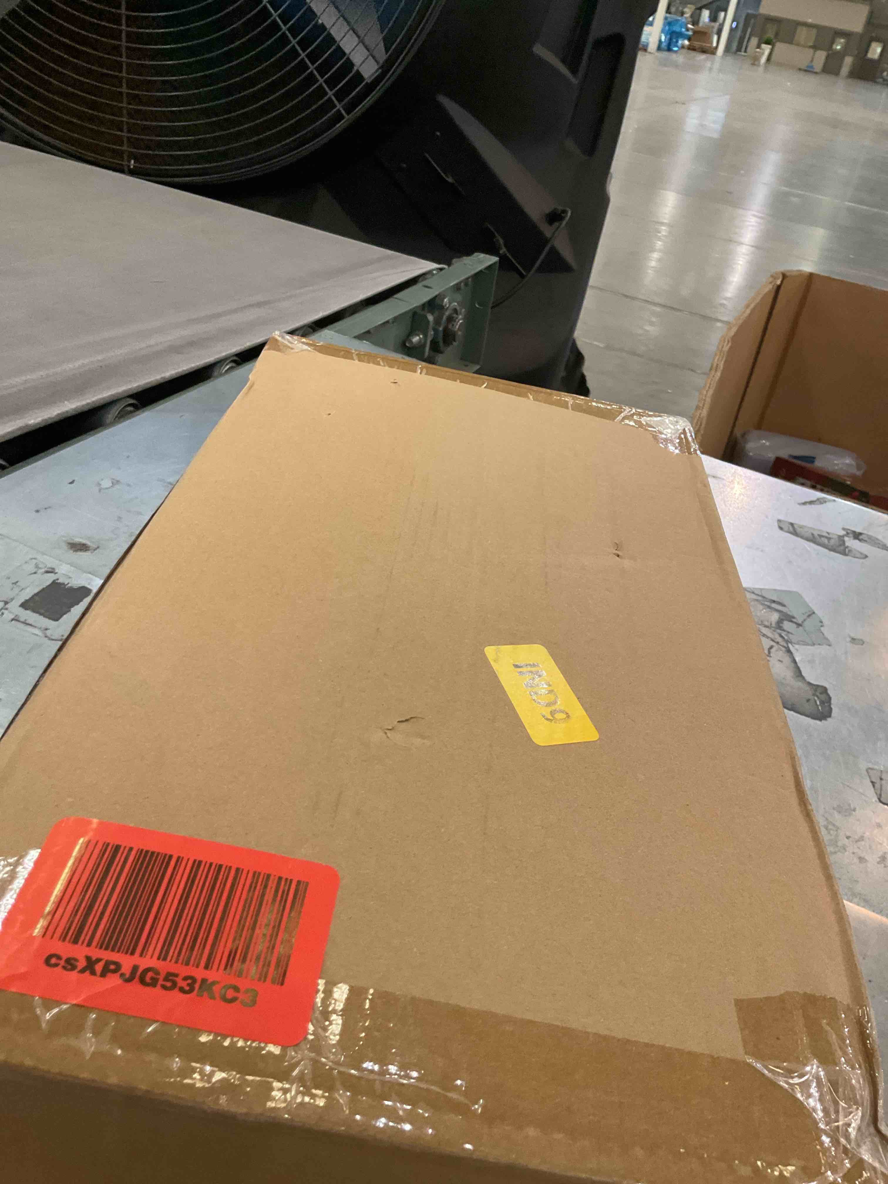 https://s3.amazonaws.com/lotting-images-prod/bidfta/PNK2487776_1751562783319.jpeg