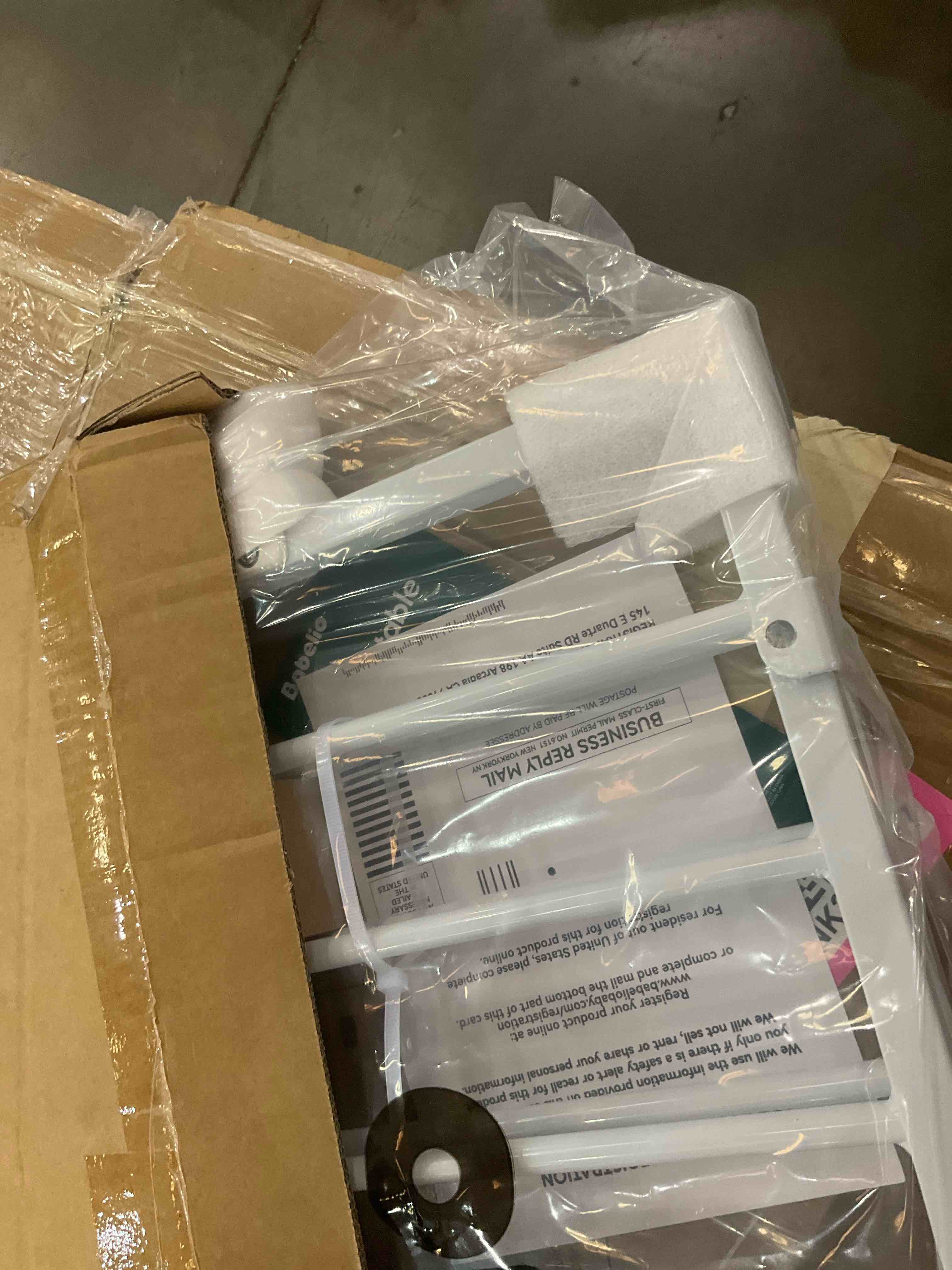 https://s3.amazonaws.com/lotting-images-prod/bidfta/PNK2487796_1751562843144.jpeg