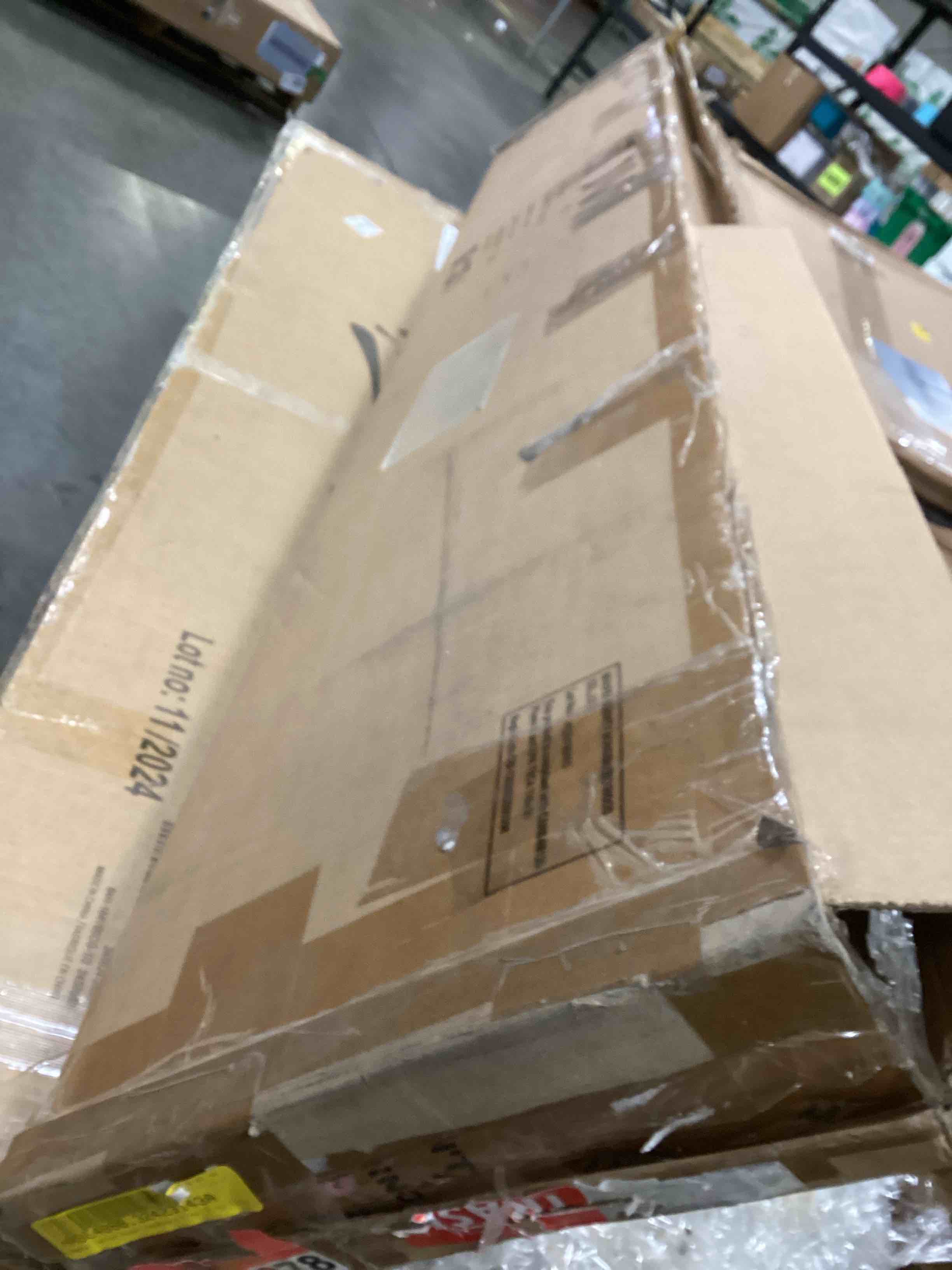 https://s3.amazonaws.com/lotting-images-prod/bidfta/PNK2513174_1754311695022.jpeg