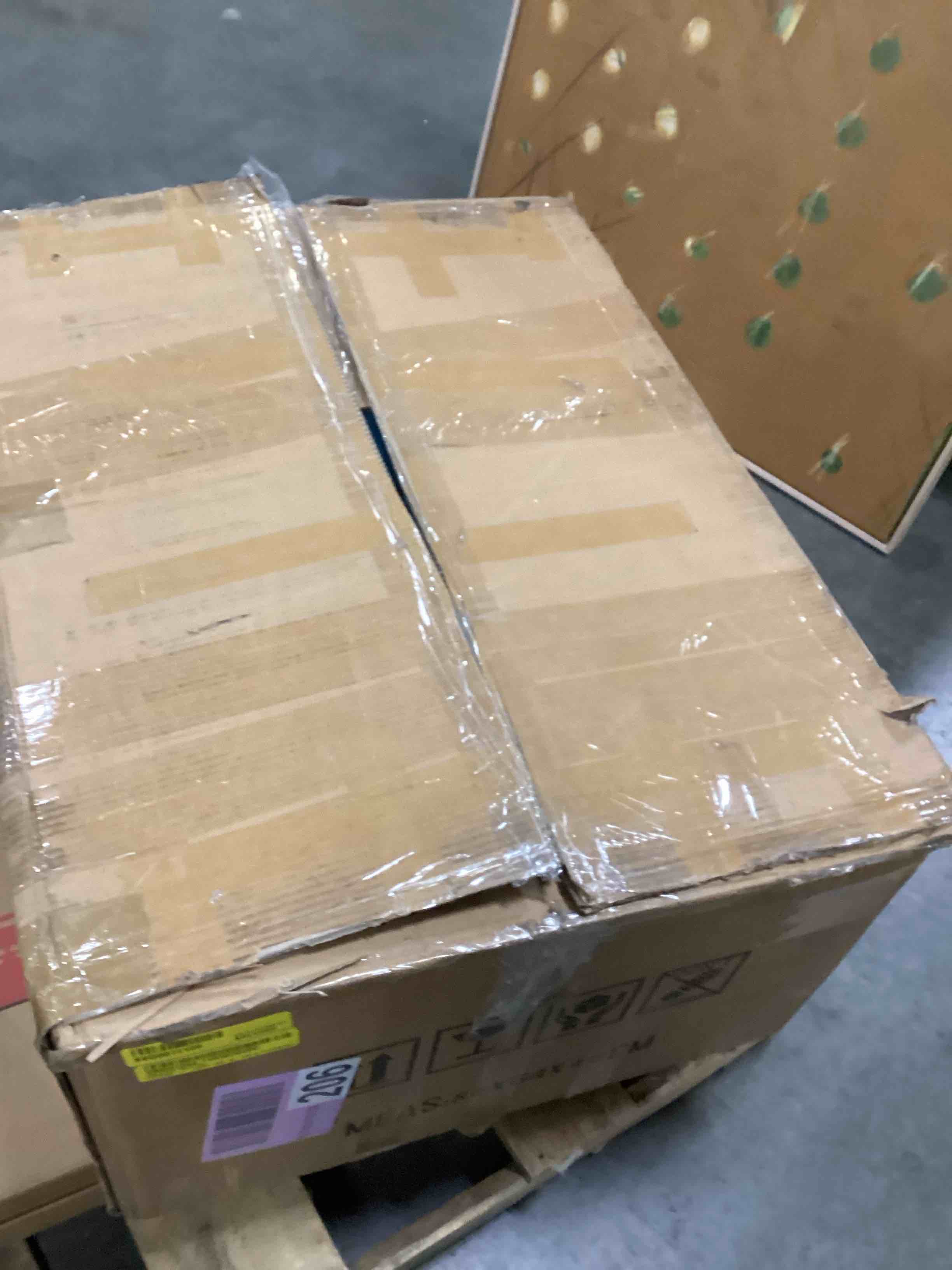 https://s3.amazonaws.com/lotting-images-prod/bidfta/PNK2513178_1754312057938.jpeg
