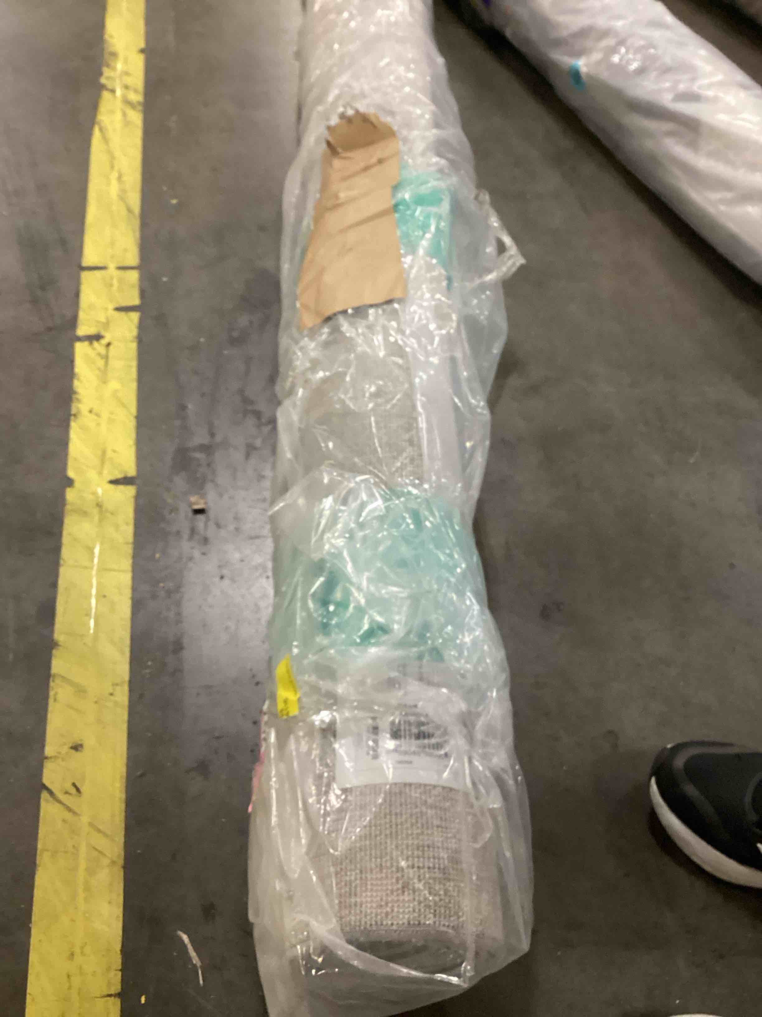 https://s3.amazonaws.com/lotting-images-prod/bidfta/PNK2513649_1754505083934.jpeg