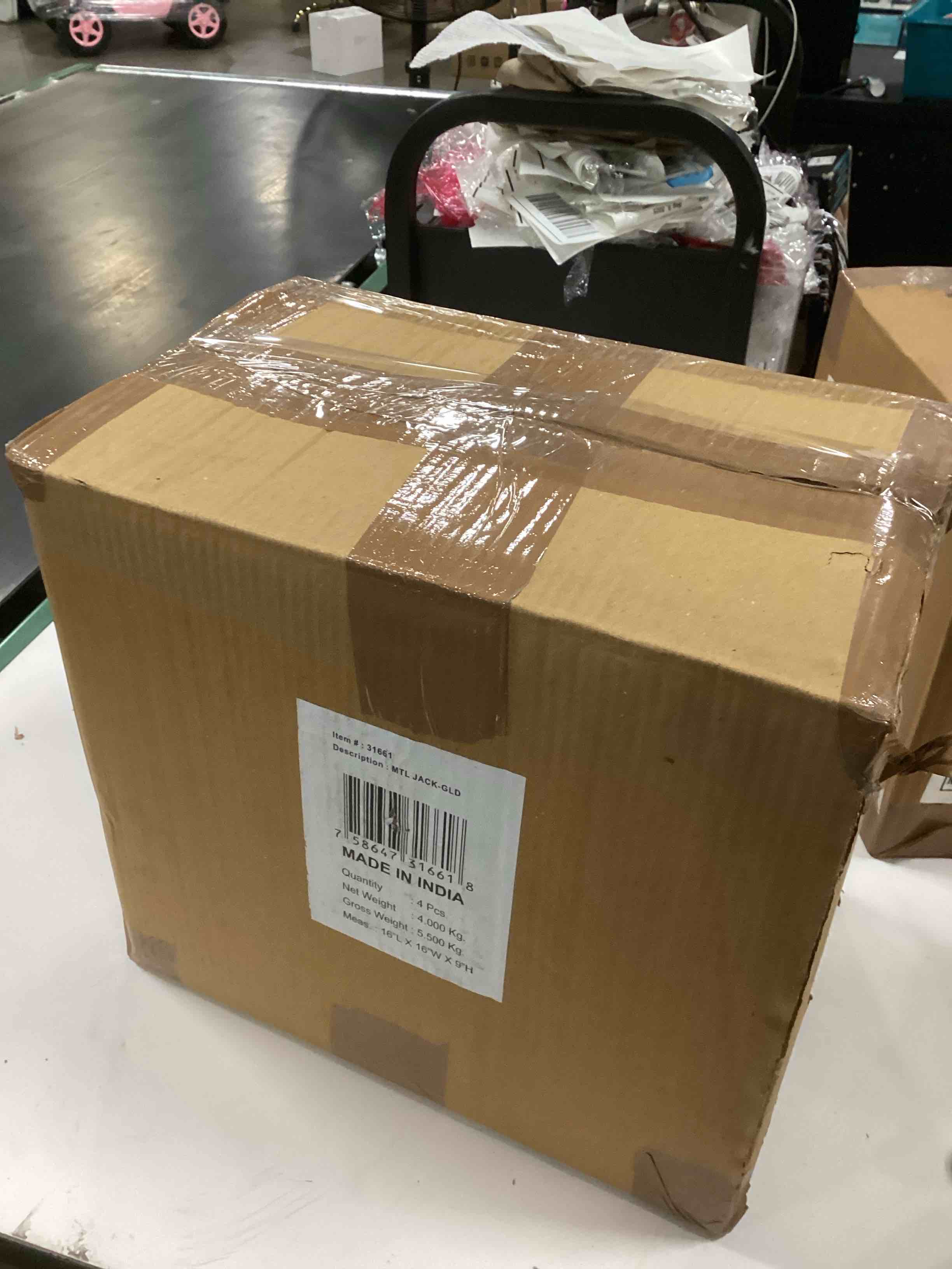 https://s3.amazonaws.com/lotting-images-prod/bidfta/PNK2517628_1757591698699.jpeg