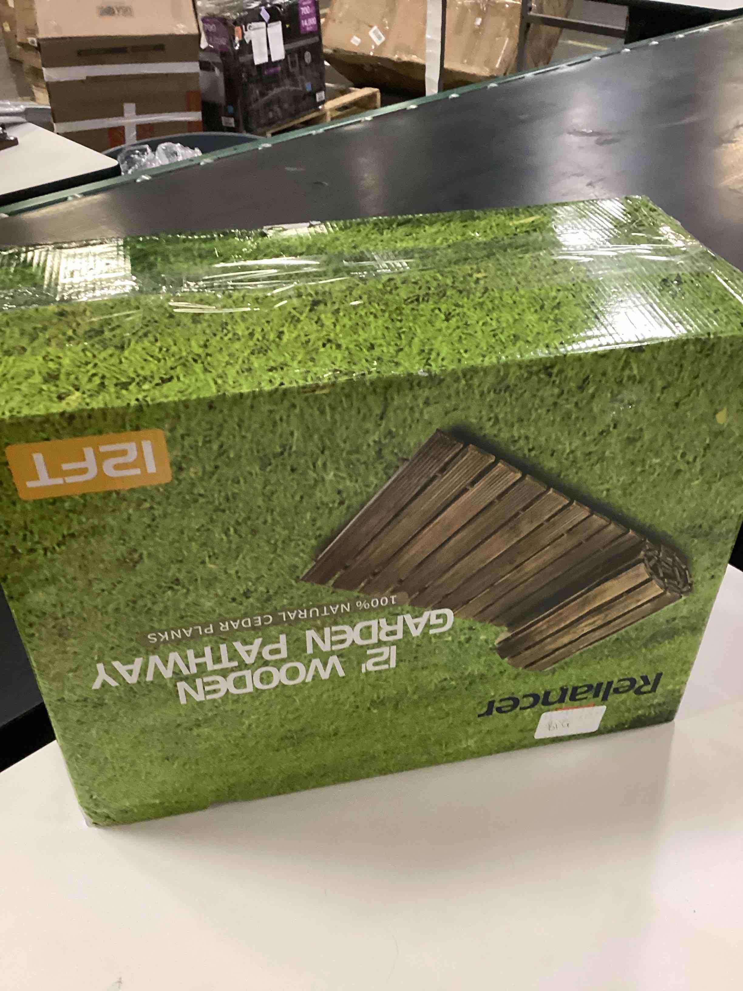 https://s3.amazonaws.com/lotting-images-prod/bidfta/PNK2526118_1756900617114.jpeg
