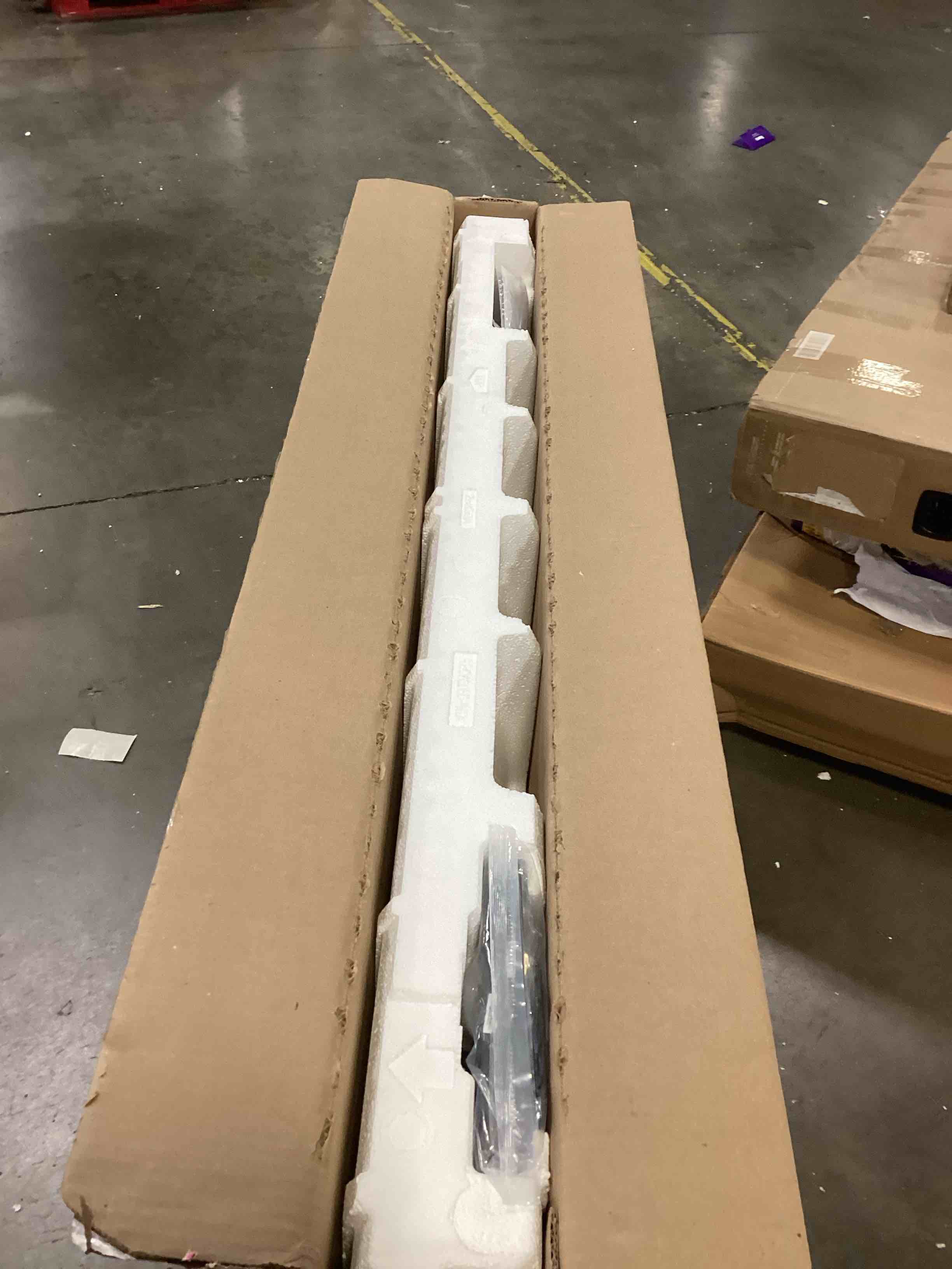 https://s3.amazonaws.com/lotting-images-prod/bidfta/PNK2527991_1759776359505.jpeg