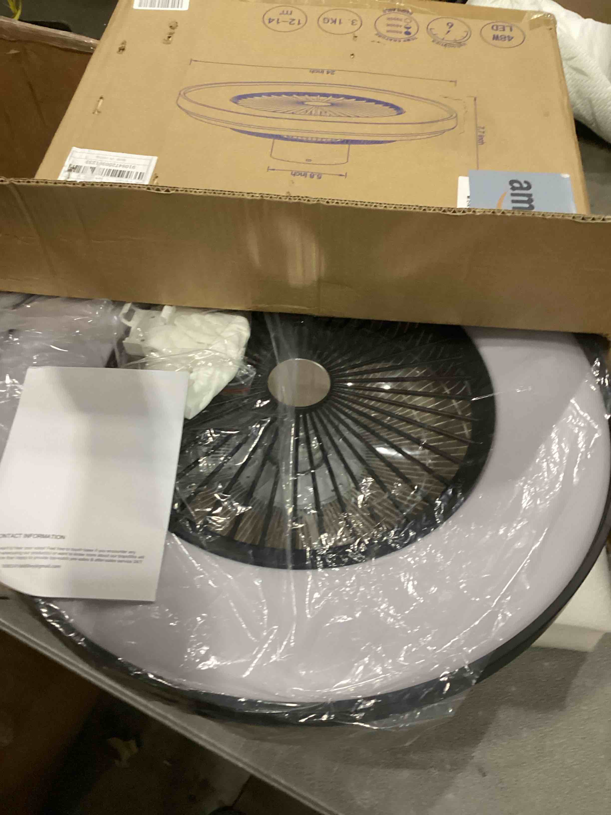https://s3.amazonaws.com/lotting-images-prod/bidfta/PNK2536153_1750681298707.jpeg