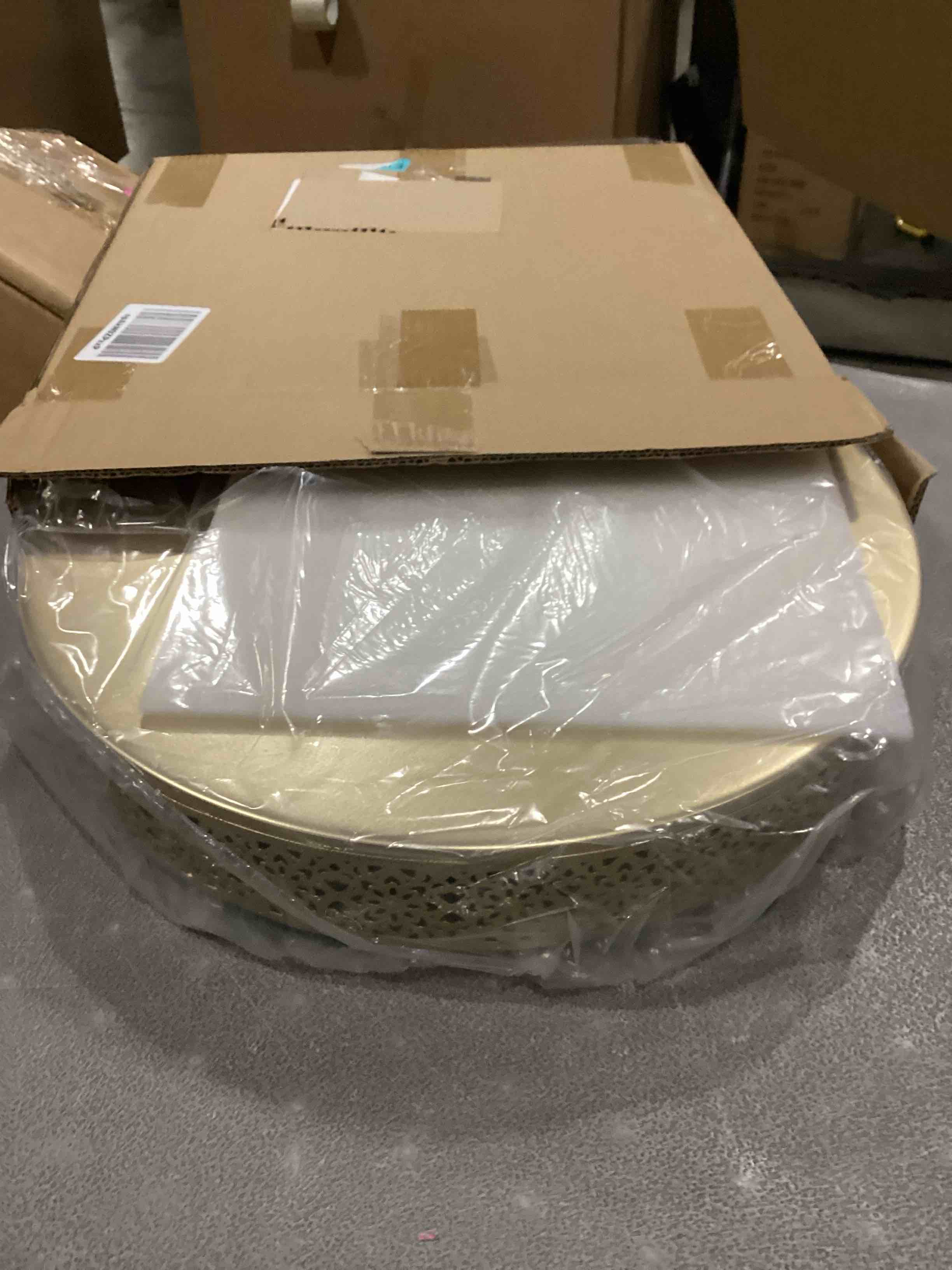 https://s3.amazonaws.com/lotting-images-prod/bidfta/PNK2536159_1750682010012.jpeg