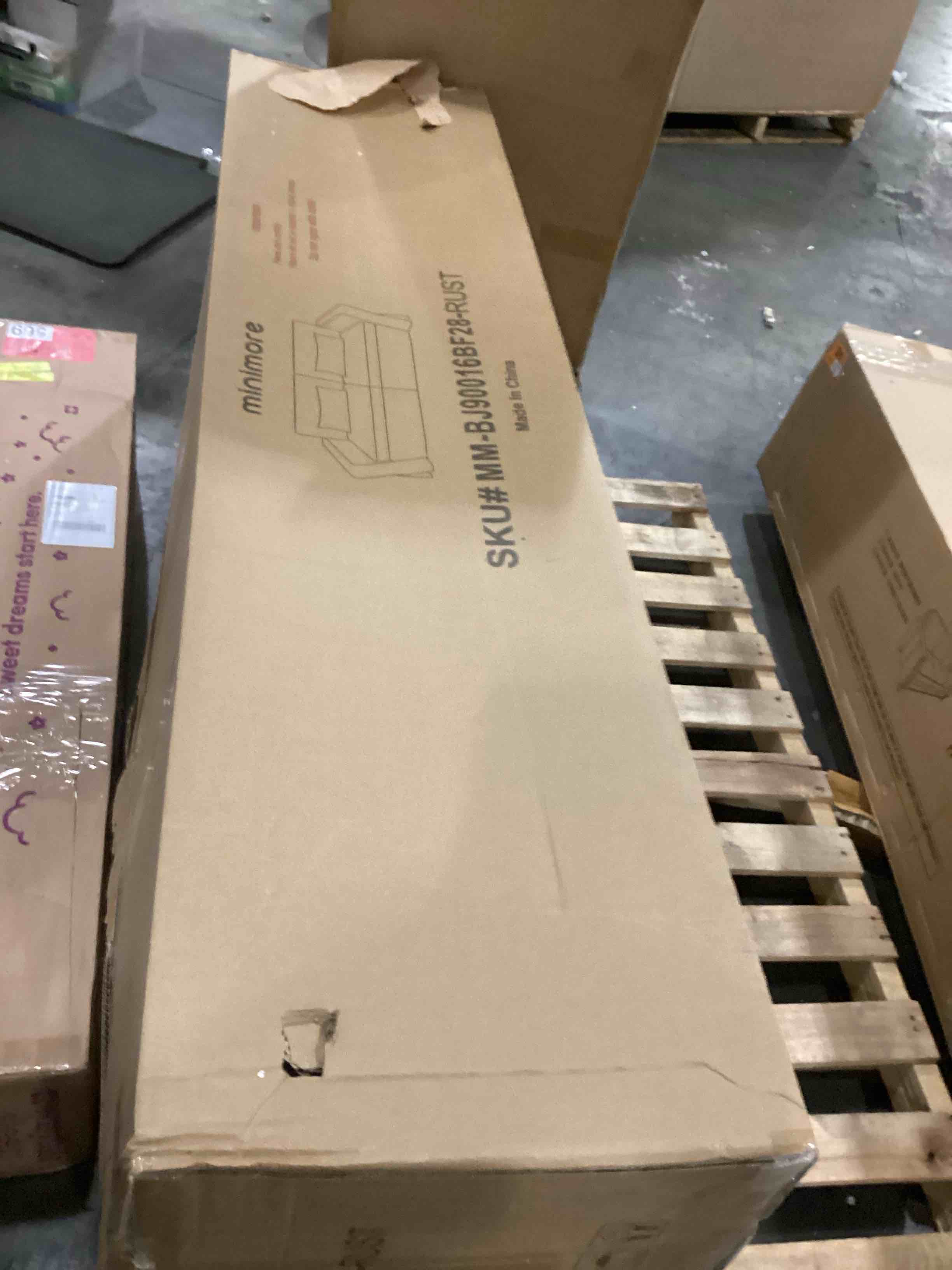 https://s3.amazonaws.com/lotting-images-prod/bidfta/PNK2536563_1750940059035.jpeg