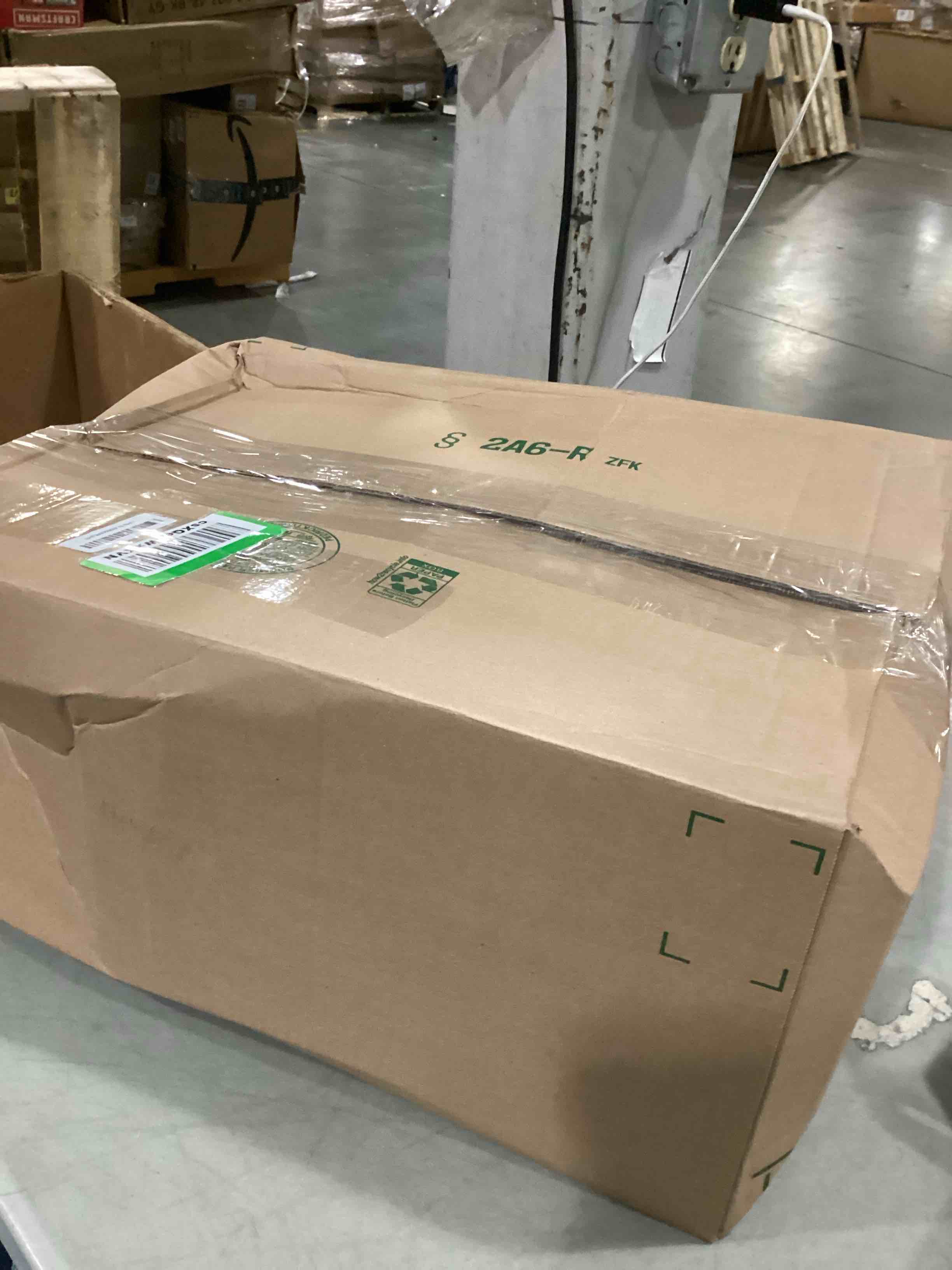 https://s3.amazonaws.com/lotting-images-prod/bidfta/PNK2539713_1749915437271.jpeg
