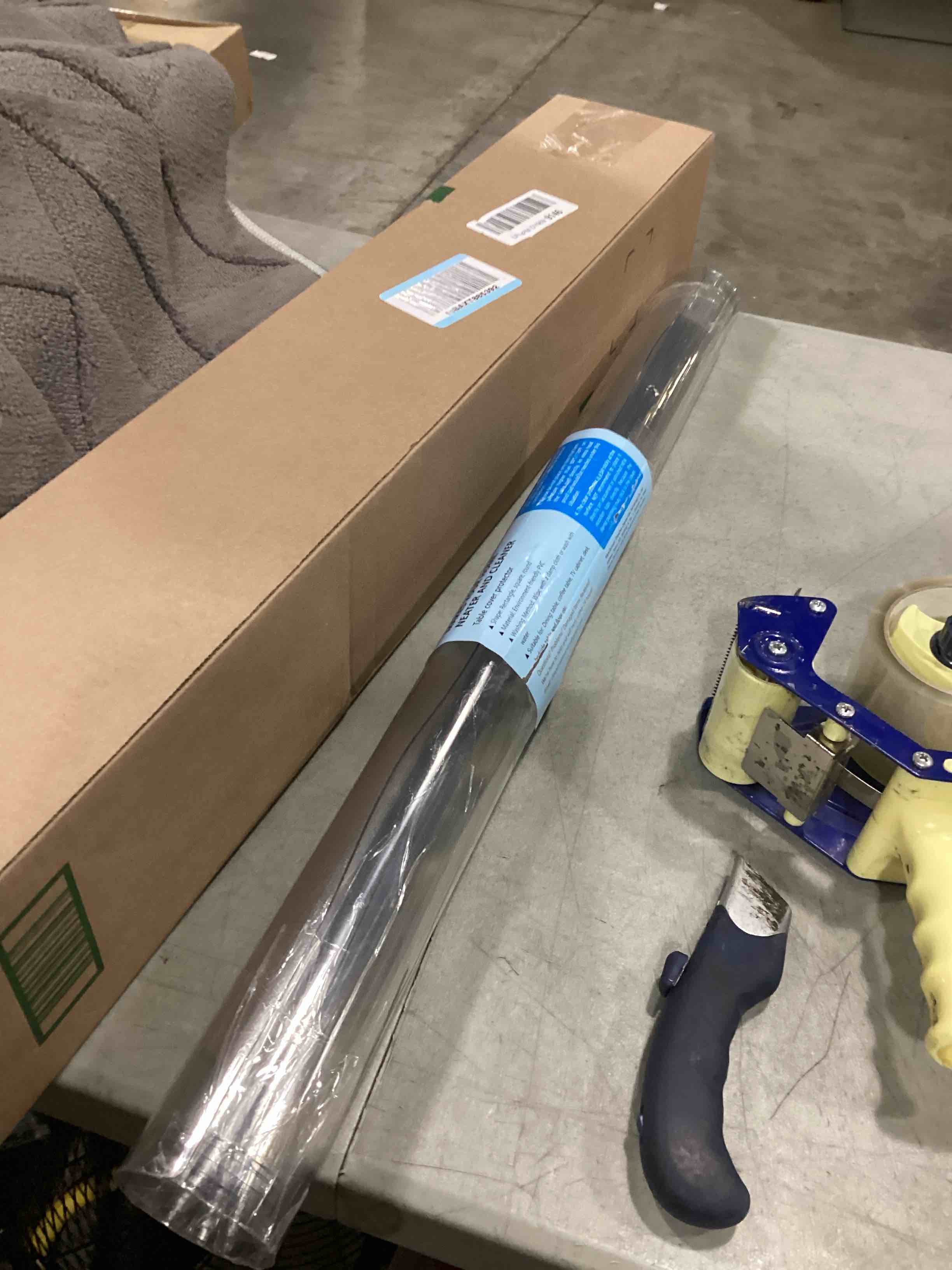 https://s3.amazonaws.com/lotting-images-prod/bidfta/PNK2539727_1749919737145.jpeg
