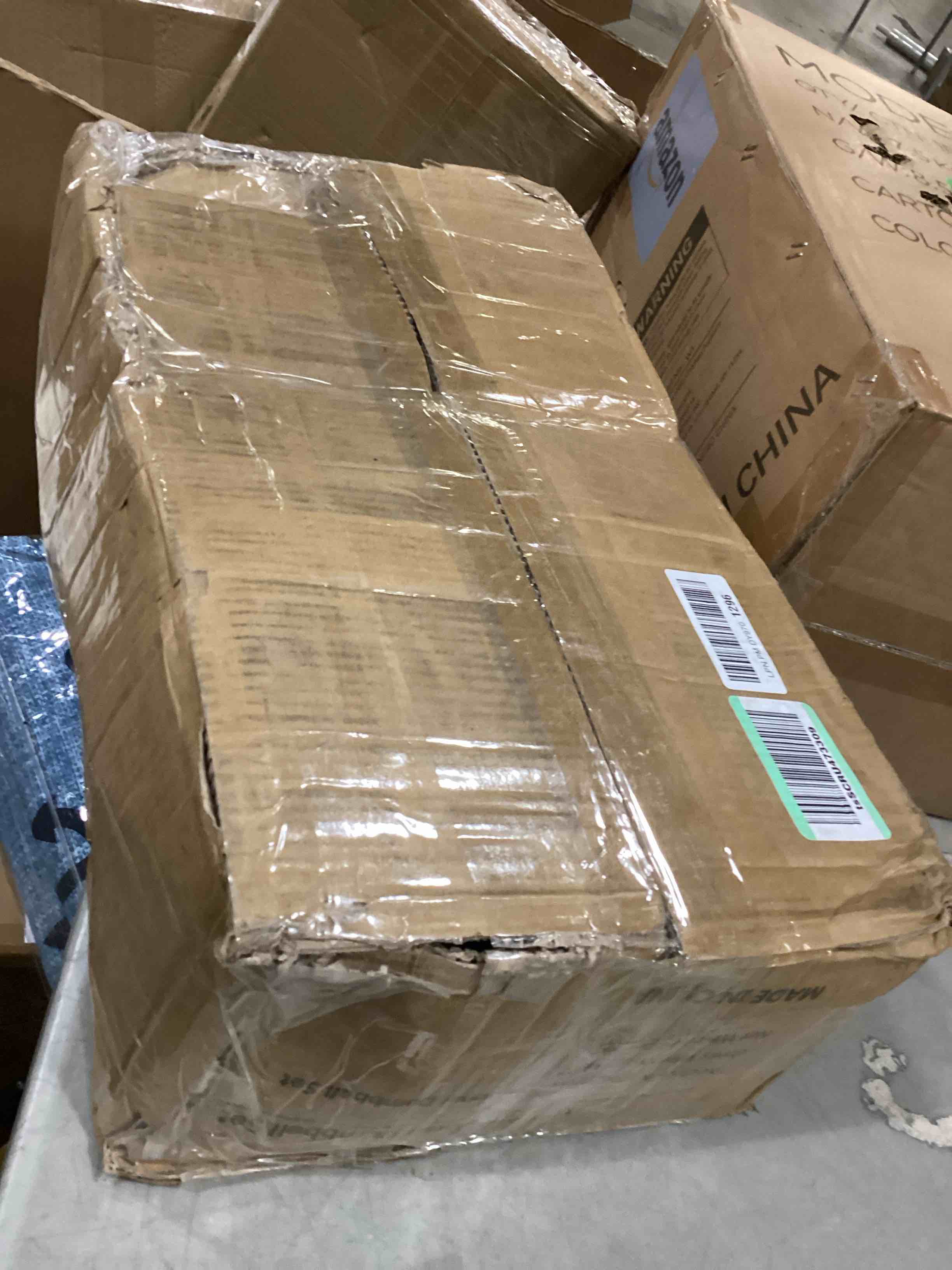 https://s3.amazonaws.com/lotting-images-prod/bidfta/PNK2539764_1749925207741.jpeg