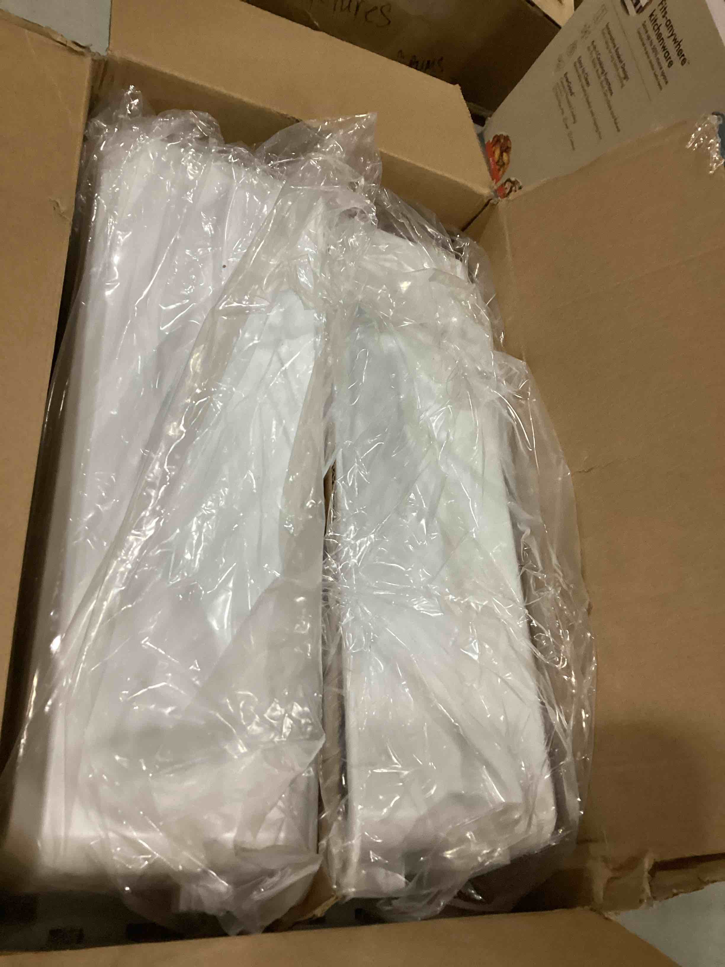 https://s3.amazonaws.com/lotting-images-prod/bidfta/PNK2540137_1750181751395.jpeg
