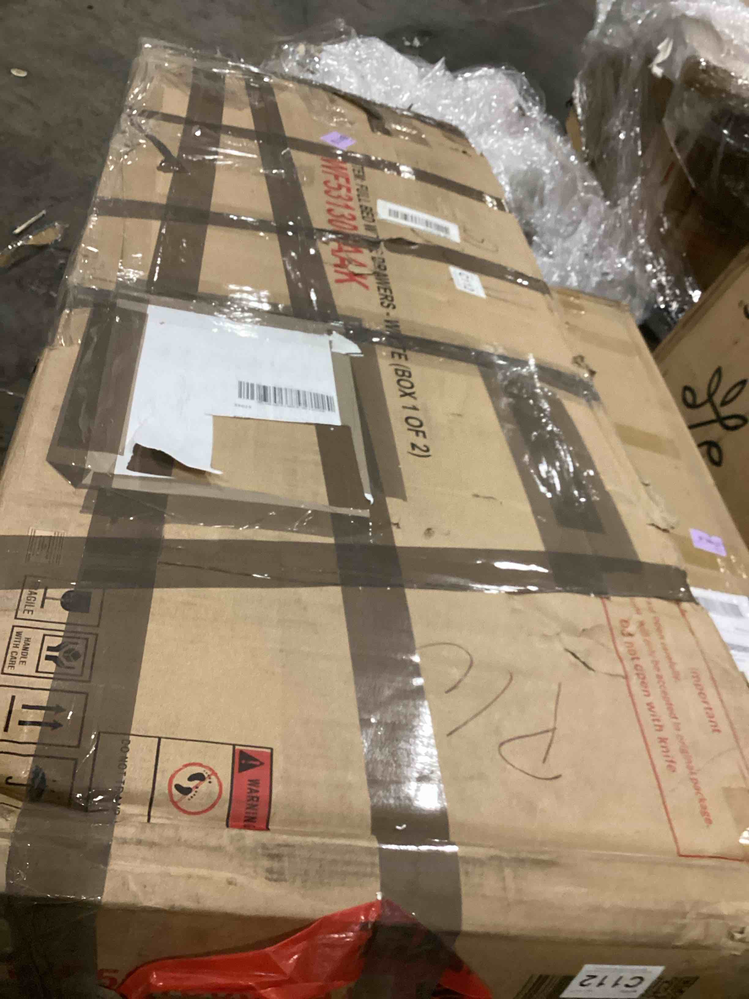 https://s3.amazonaws.com/lotting-images-prod/bidfta/PNK2540284_1750273091152.jpeg